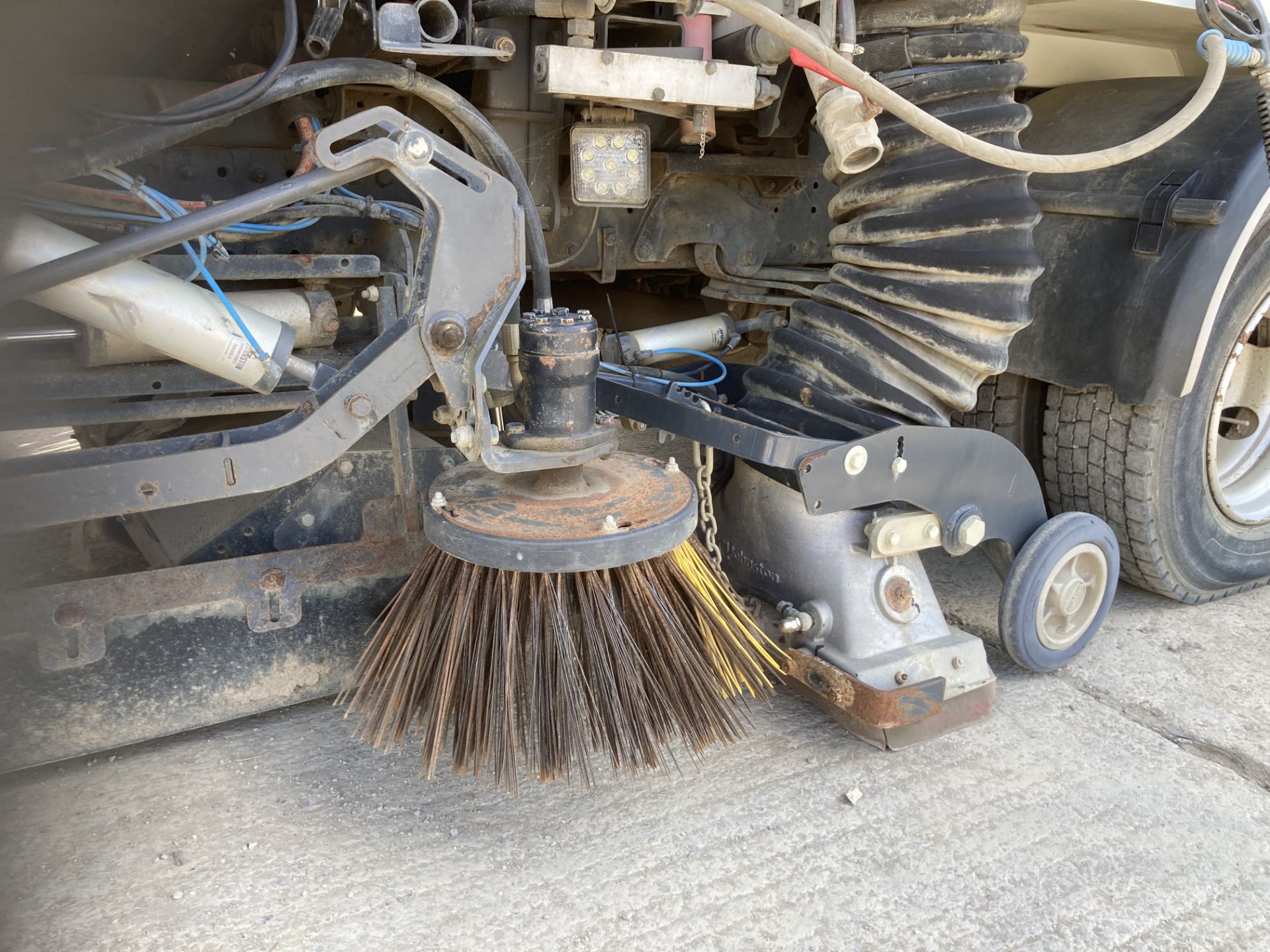 2012 IVECO EUROCARGO 75E16S ROAD JOHNSTON SWEEPER *PLUS VAT* - Image 16 of 38