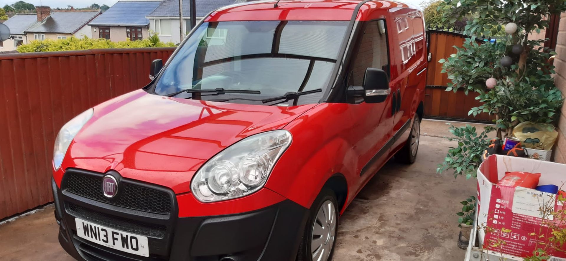 2013 FIAT DOBLO 16V MULTIJET RED PANEL VAN - LOW 43,000 MILES *NO VAT* - Image 4 of 17