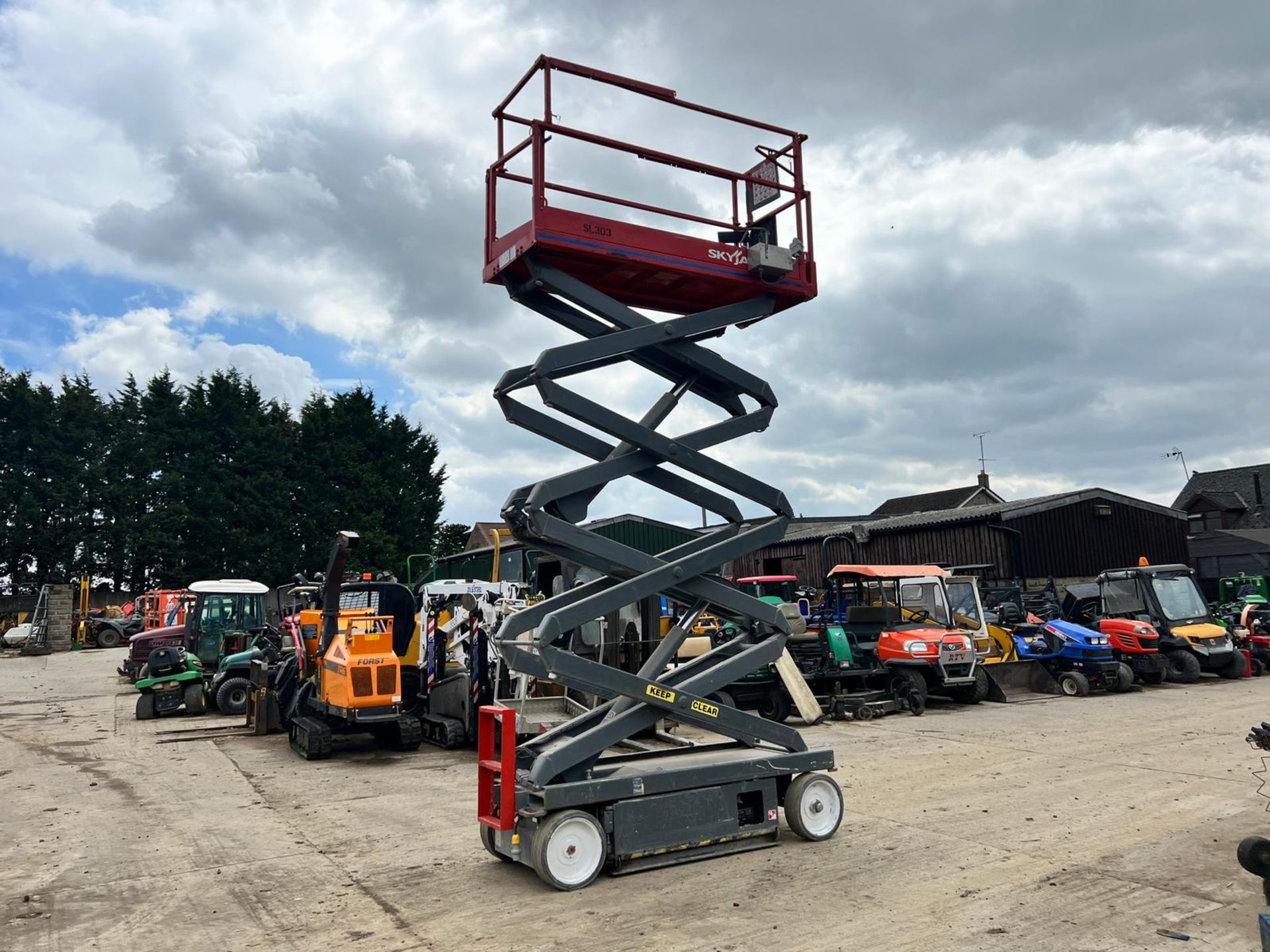 2013 Skyjack SJ3226 Electric Scissor Lift *PLUS VAT* - Image 8 of 10