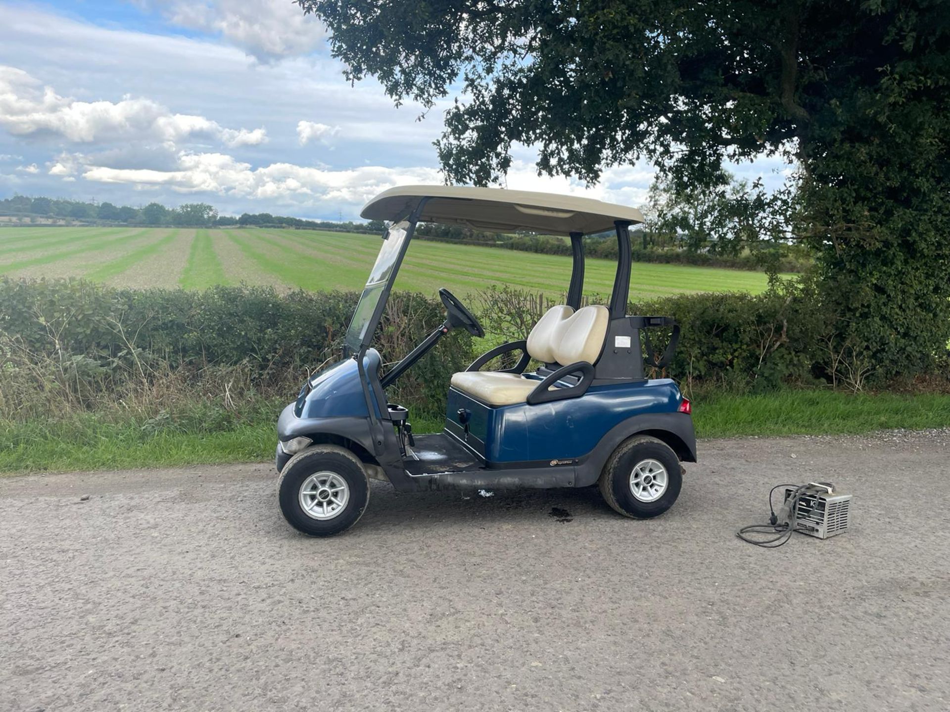 Clubcar Electric Golf Buggy, C/W Charger, Good Seat *NO VAT* - Image 5 of 10