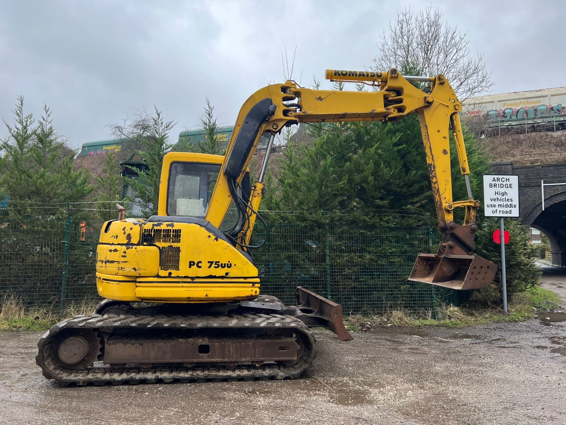 KOMATSU PC75UU ZERO TAIL SWING EXCAVATOR DIGGER, RUNS, WORKS AND DRIVES *PLUS VAT* - Image 4 of 6