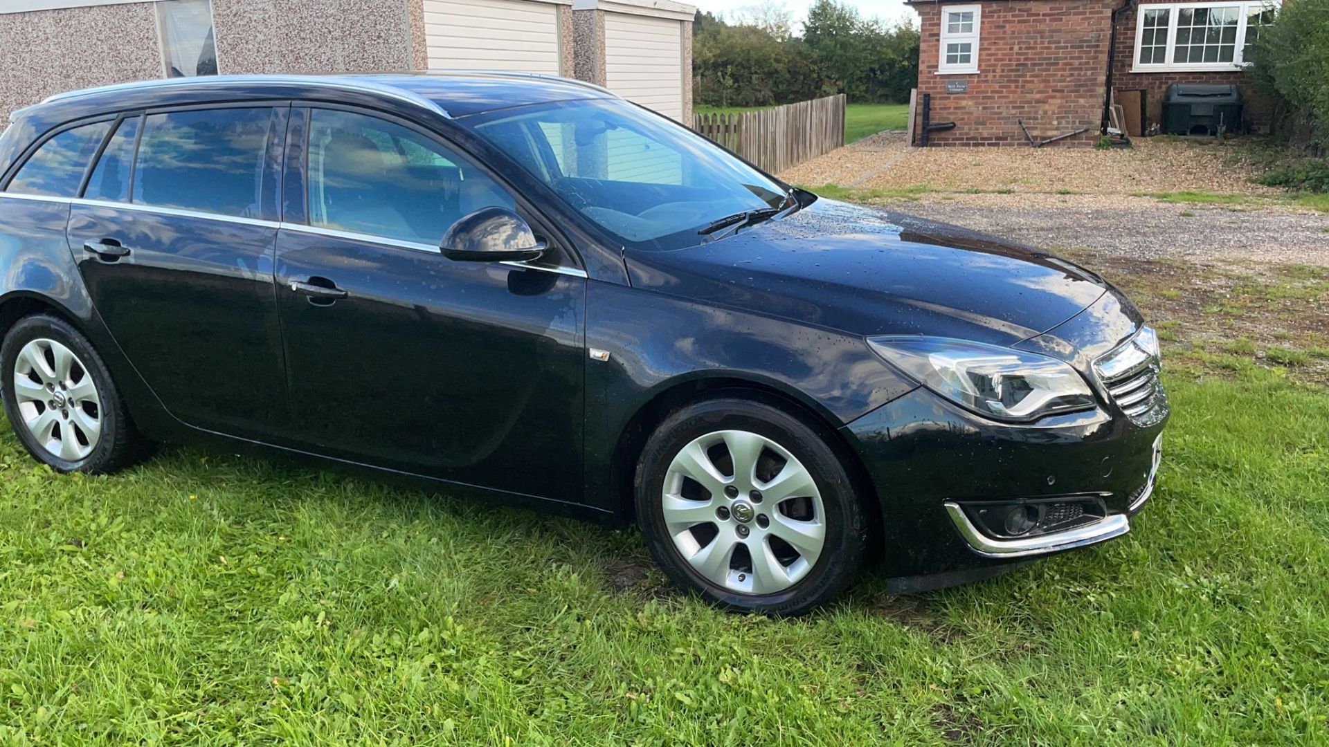 2016 VAUXHALL INSIGNIA SRI NAV CDTI BLACK ESTATE *NO VAT*