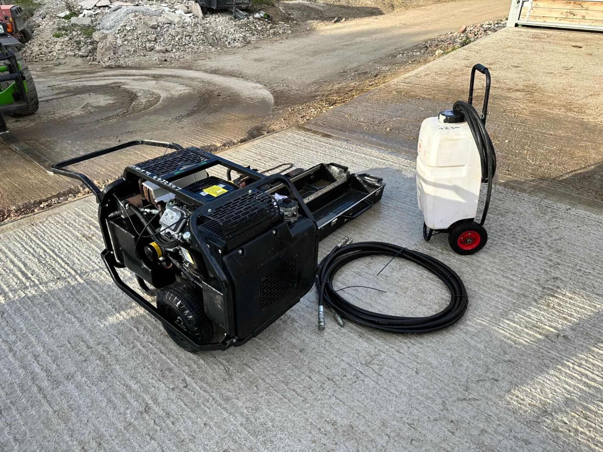 2018 ICS P95 Hydrualic Powerpack With ICS 890 Concrete Chainsaw And Hydrualic Pipes *PLUS VAT* - Image 14 of 16