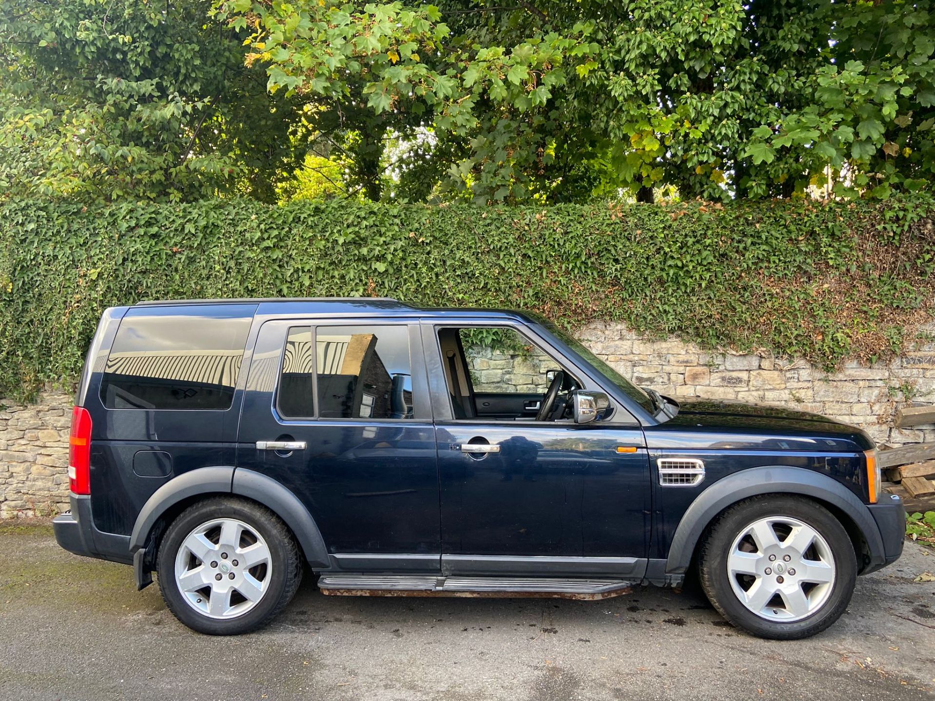 2004 54 Land Rover Discovery 3 2.7 TDV6 HSE Automatic - HIGH SPEC - AIR SUSPENSION *NO VAT* - Image 5 of 9