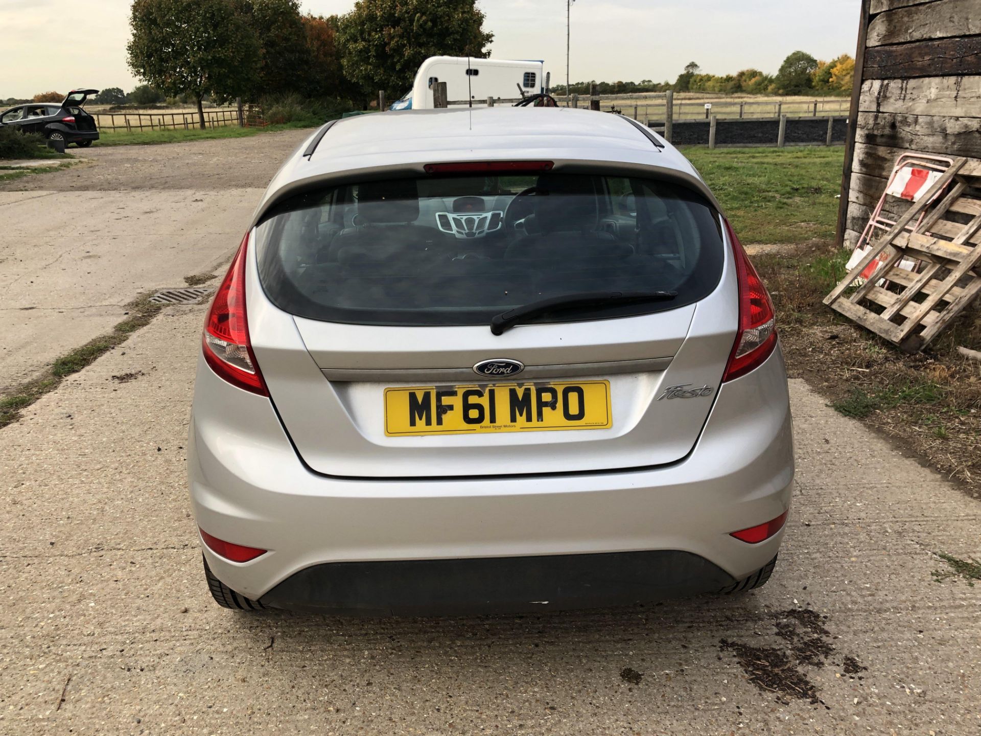 2011 FORD FIESTA ZETEC SILVER HATCHBACK *NO VAT* - Image 6 of 17