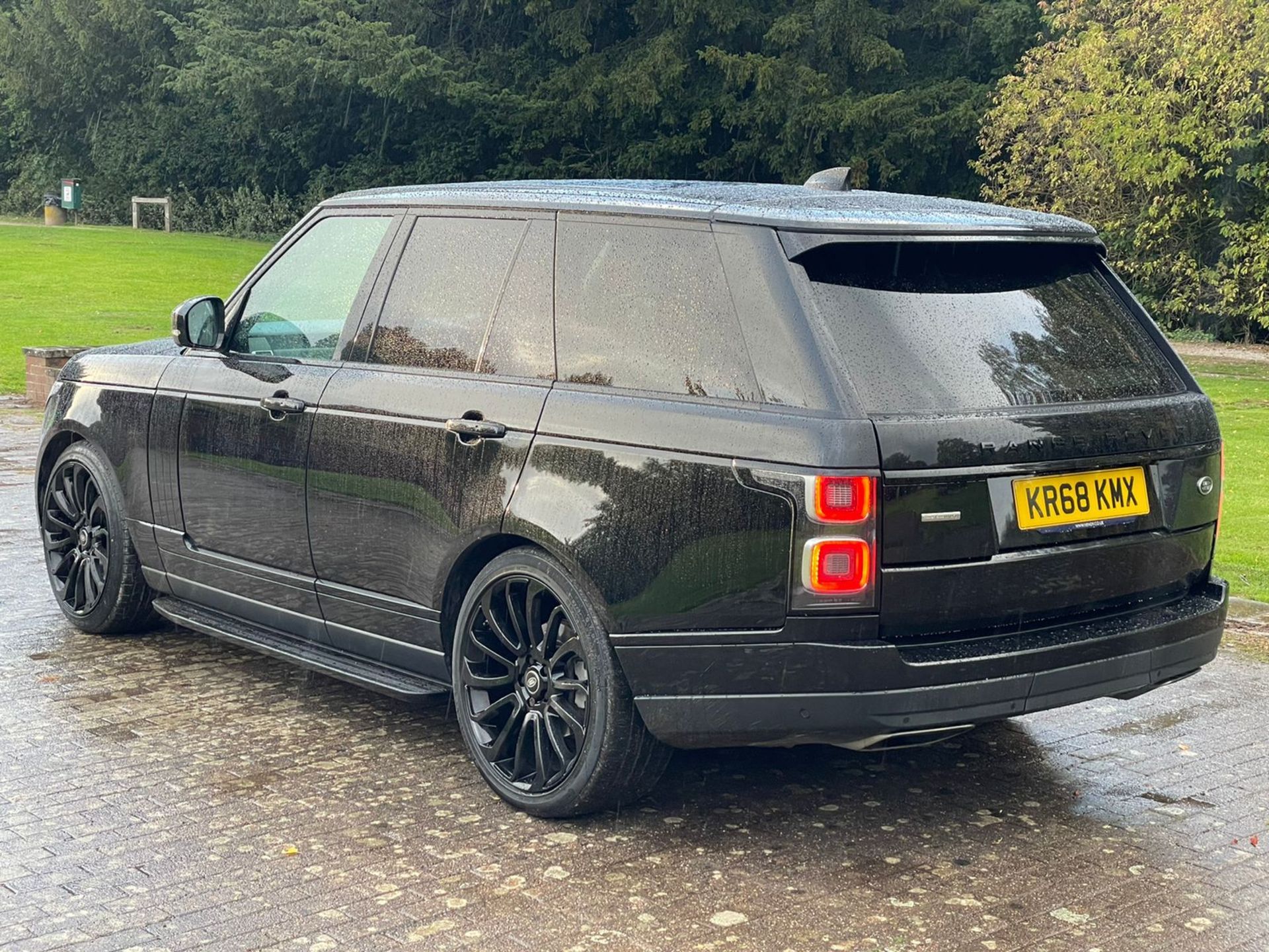 2018/68 RANGE ROVER VOGUE AUTOBIOGRAPHY 3.0L TURBO DIESEL ONE PREVIOUS OWNER - Image 11 of 16