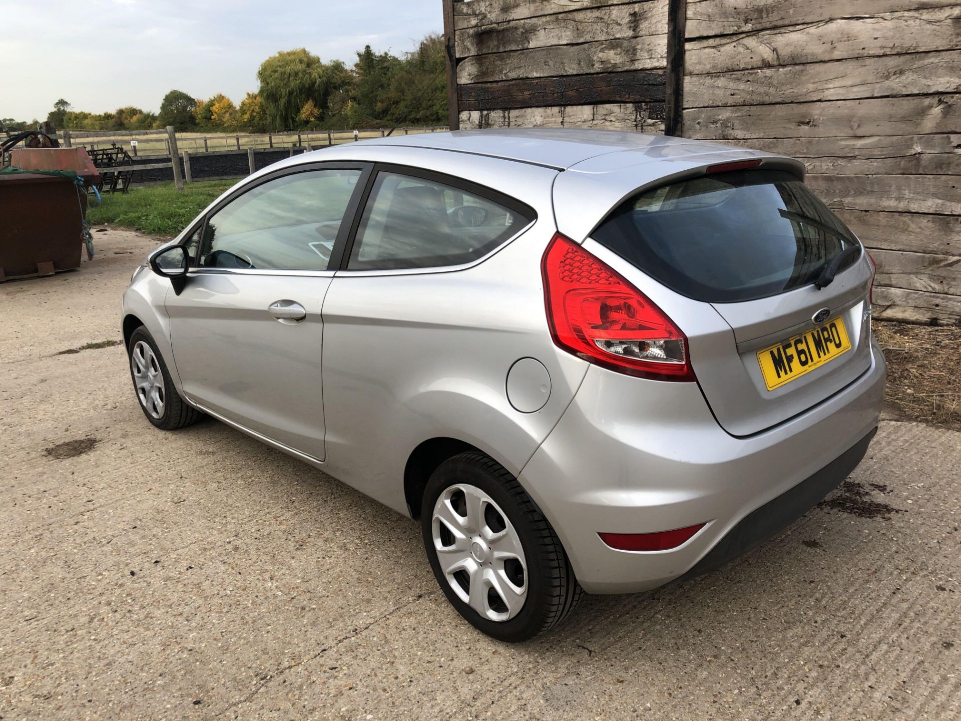 2011 FORD FIESTA ZETEC SILVER HATCHBACK *NO VAT* - Image 5 of 17