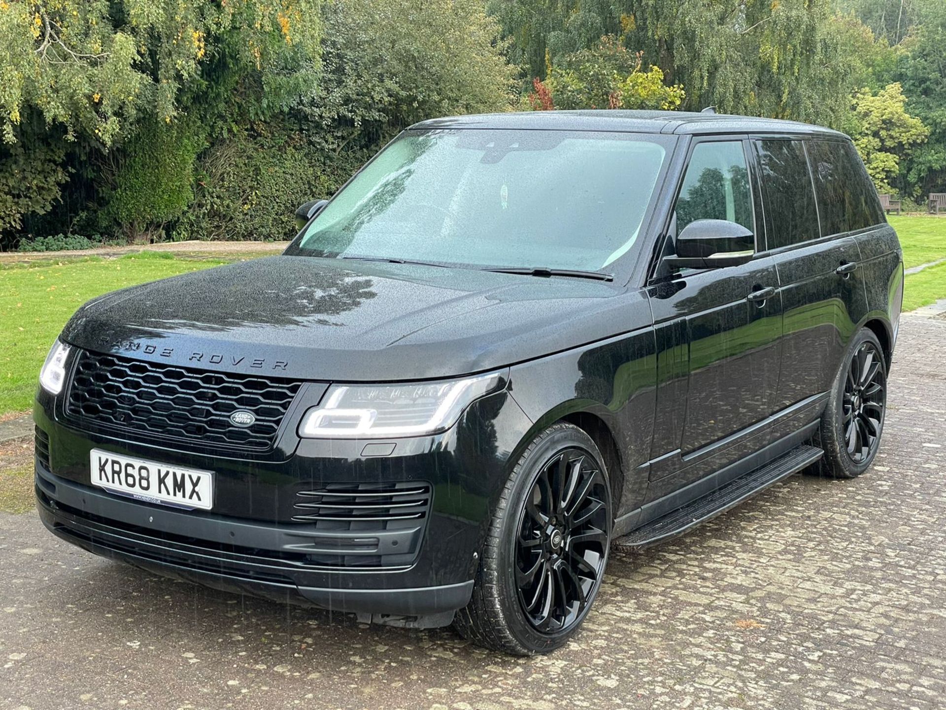 2018/68 RANGE ROVER VOGUE AUTOBIOGRAPHY 3.0L TURBO DIESEL ONE PREVIOUS OWNER - Image 9 of 16