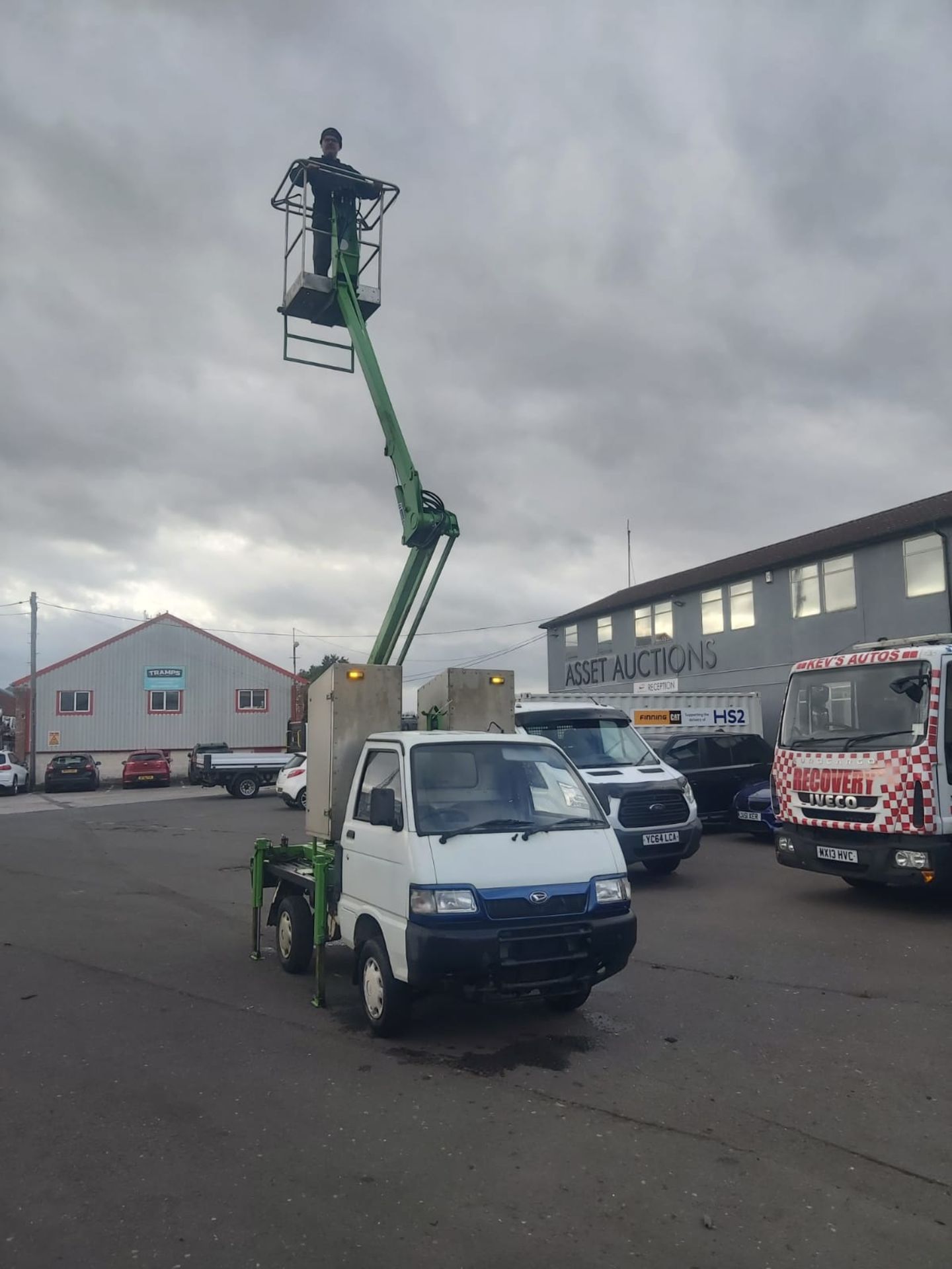 DAIHATSU HIJET CHERRY PICKER *PLUS VAT* - Image 7 of 10