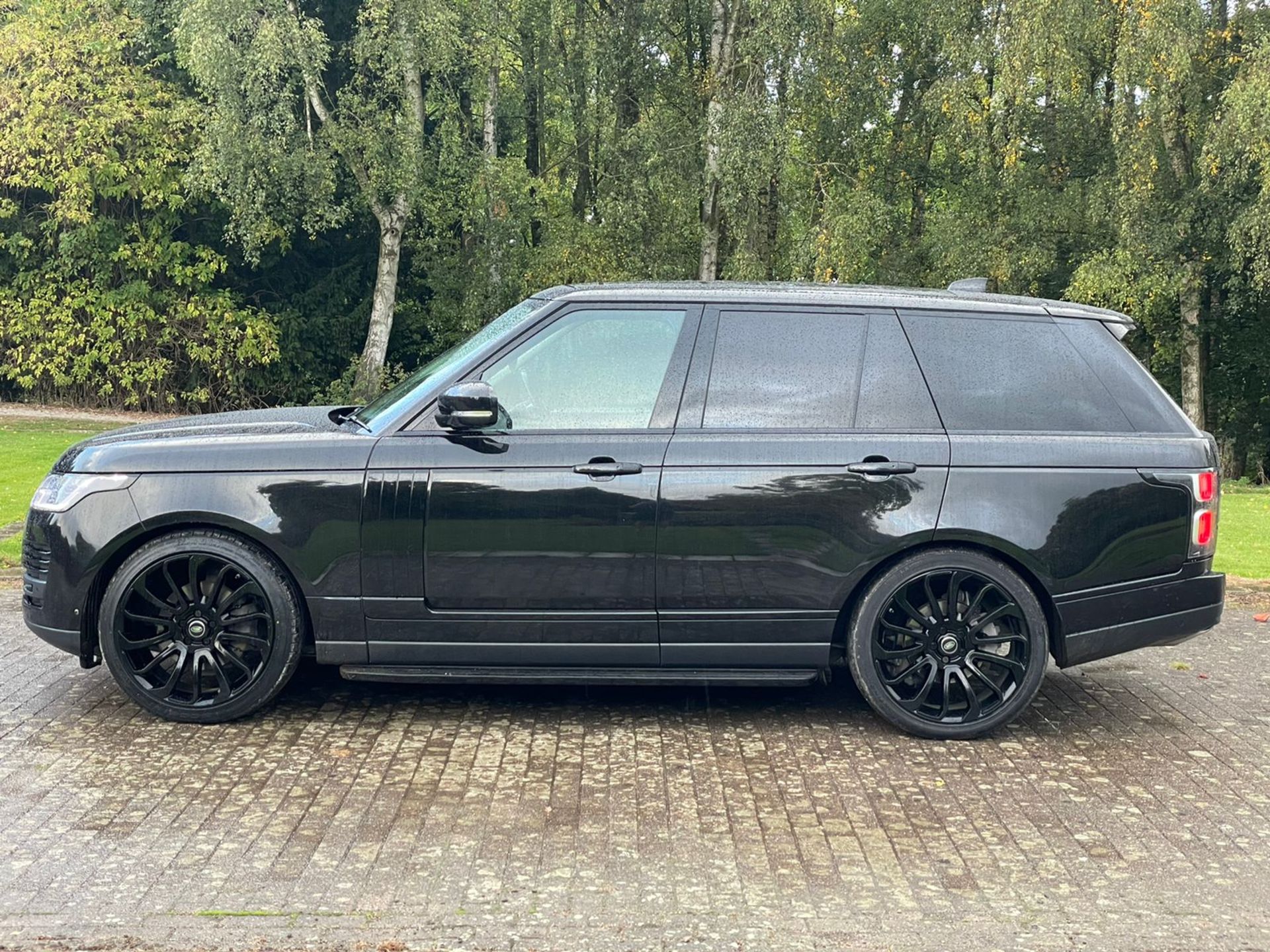 2018/68 RANGE ROVER VOGUE AUTOBIOGRAPHY 3.0L TURBO DIESEL ONE PREVIOUS OWNER - Image 10 of 16