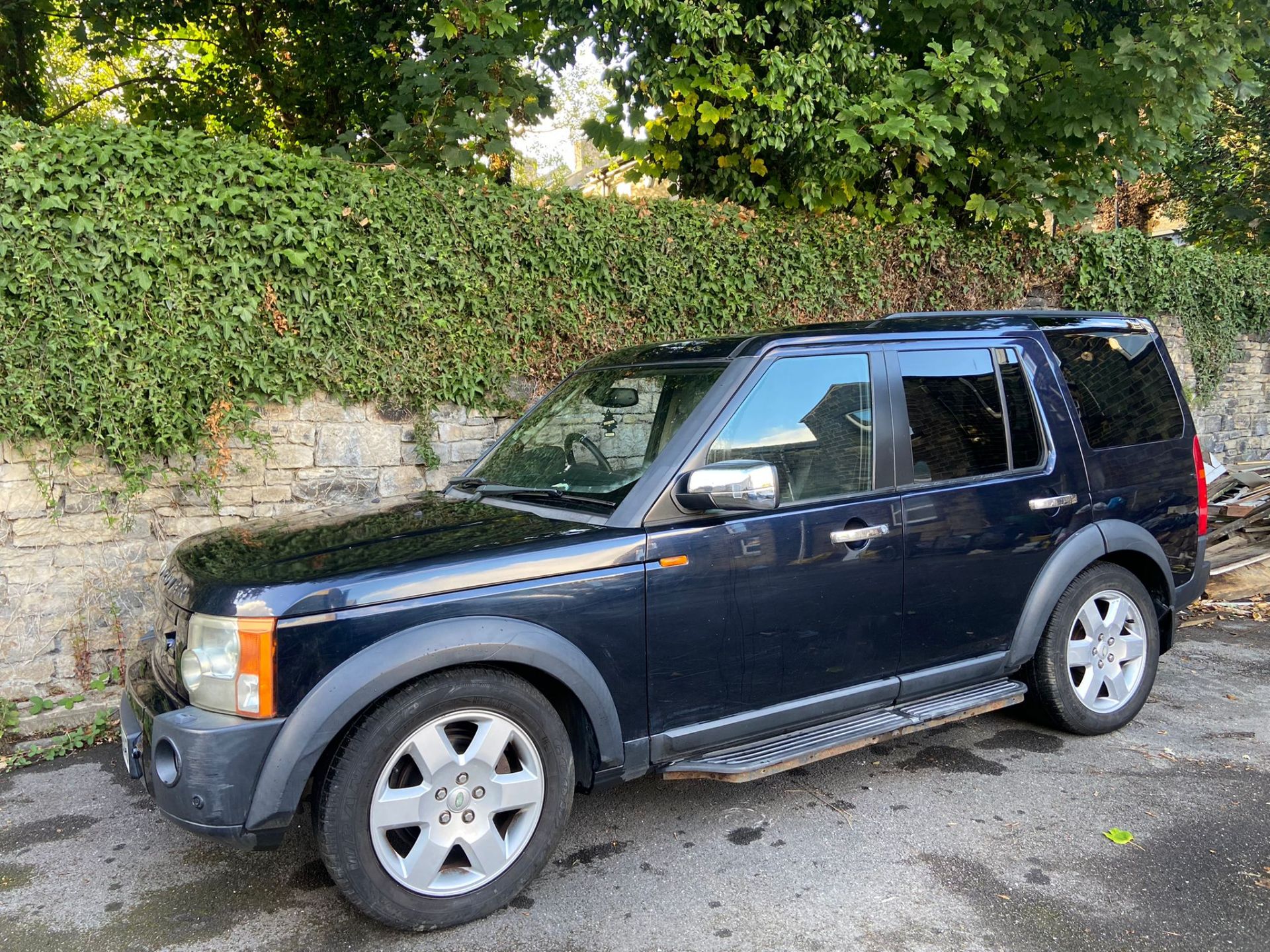 2004 54 Land Rover Discovery 3 2.7 TDV6 HSE Automatic - HIGH SPEC - AIR SUSPENSION *NO VAT* - Image 2 of 9