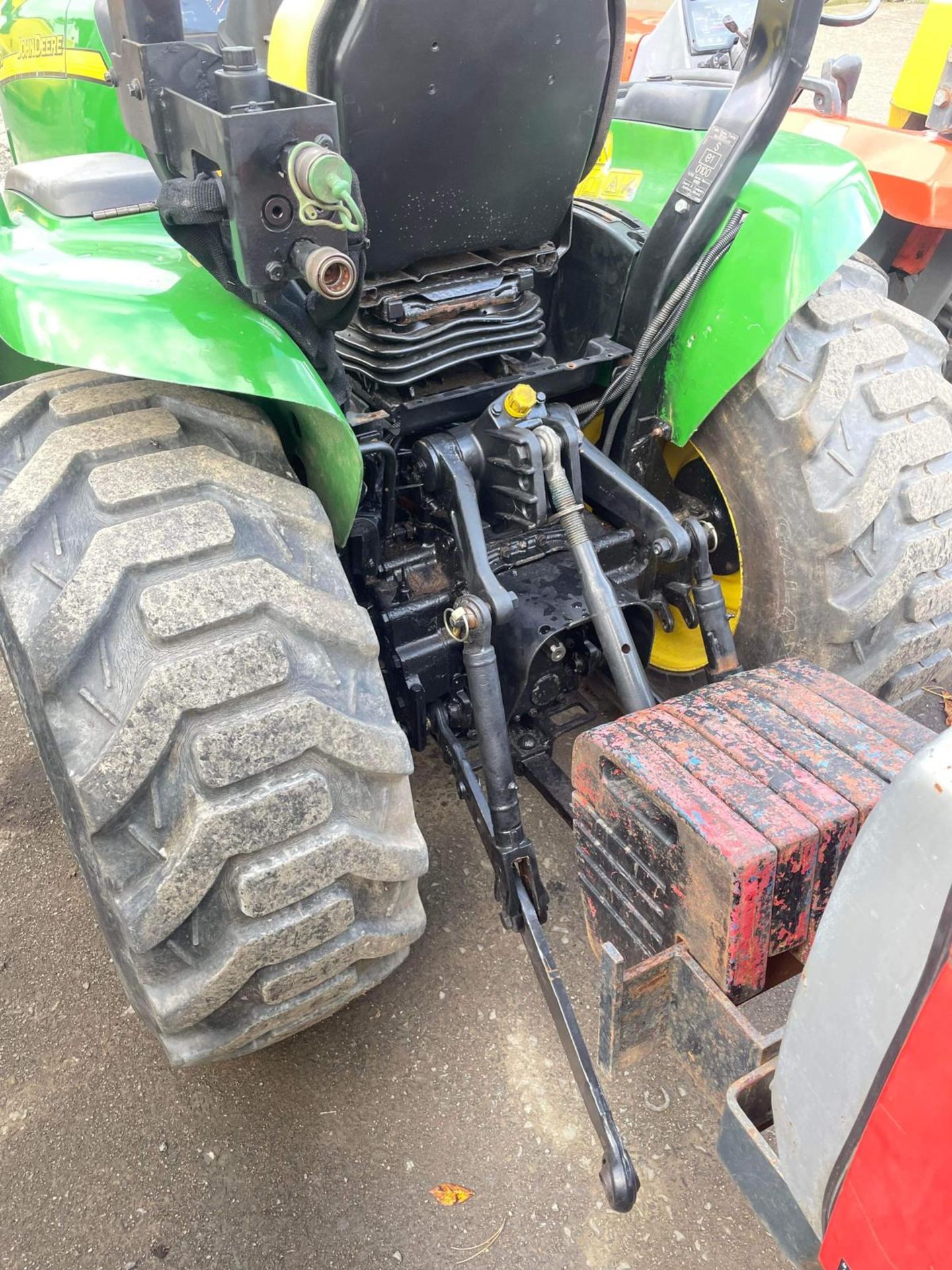 John Deere 3320 33HP 4WD Compact Tractor - Showing A Low 1900 Hours! *PLUS VAT* - Image 5 of 5