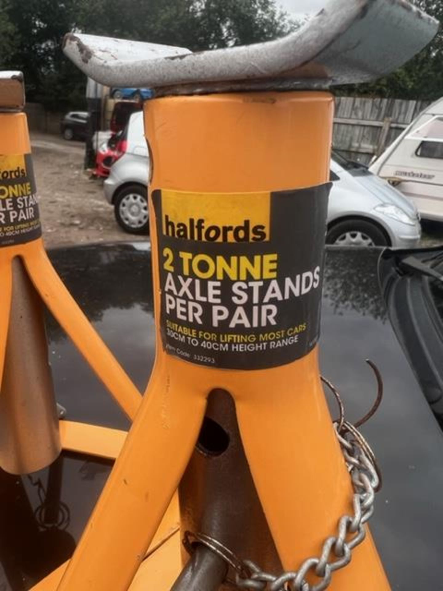 HALFORDS PAIR 2 TONS AXLE STAND *PLUS VAT* - Image 2 of 3