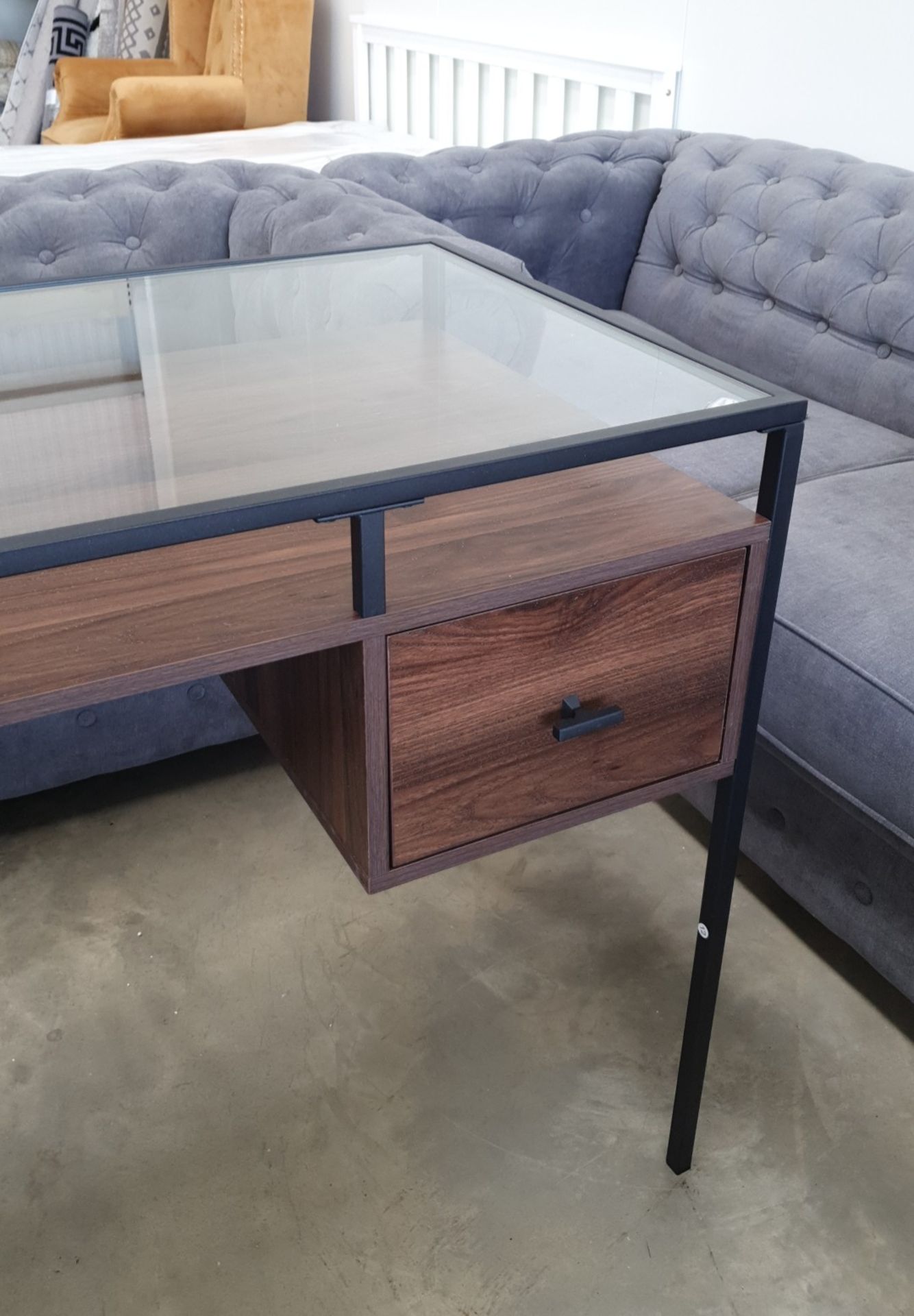 GLASS TOP OFFICE DESK RRP £300 *PLUS VAT* - Image 4 of 4