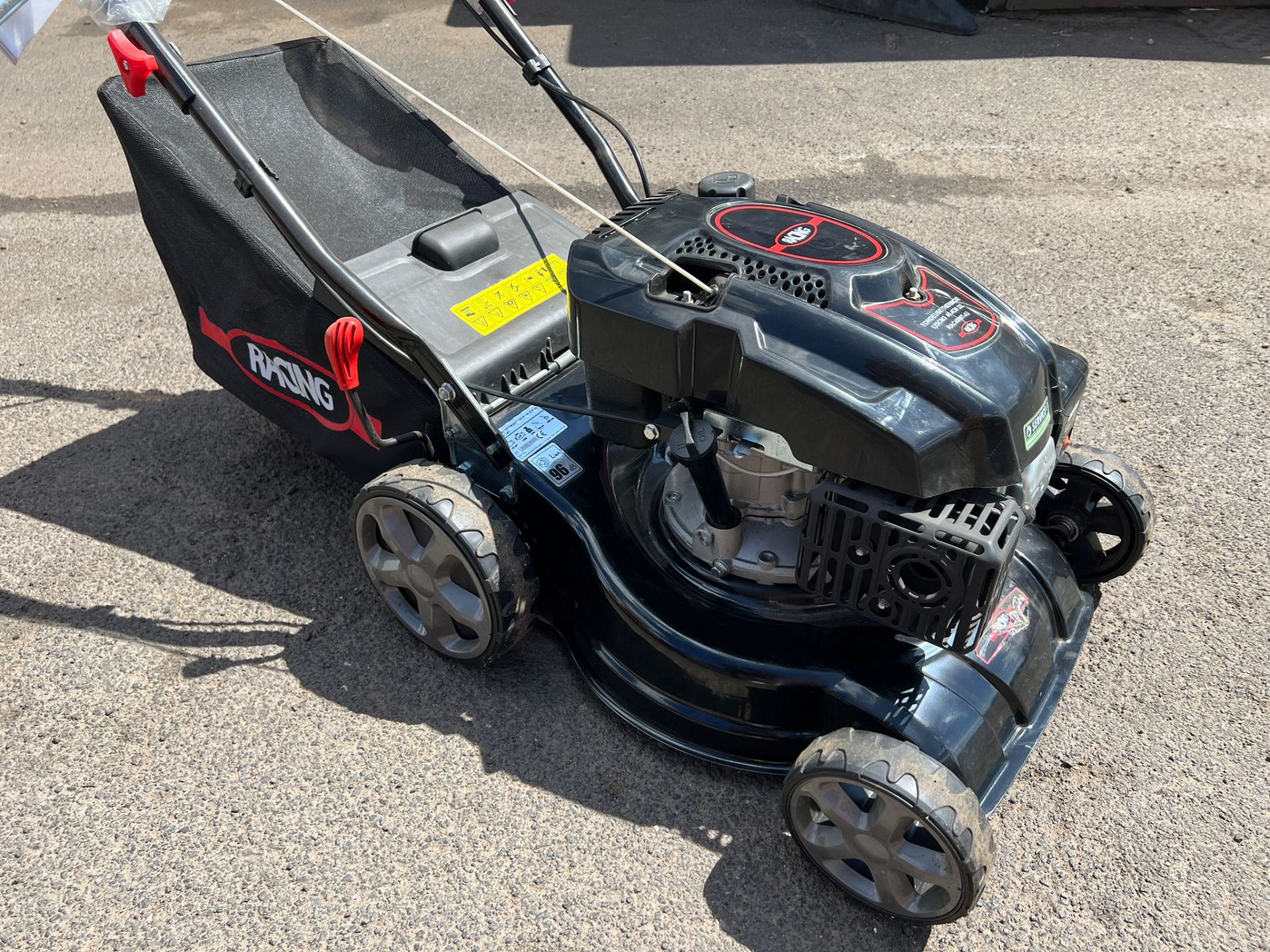 RACING TONDEUSE THERMIQUE 125CM3 MOWER *NO VAT*