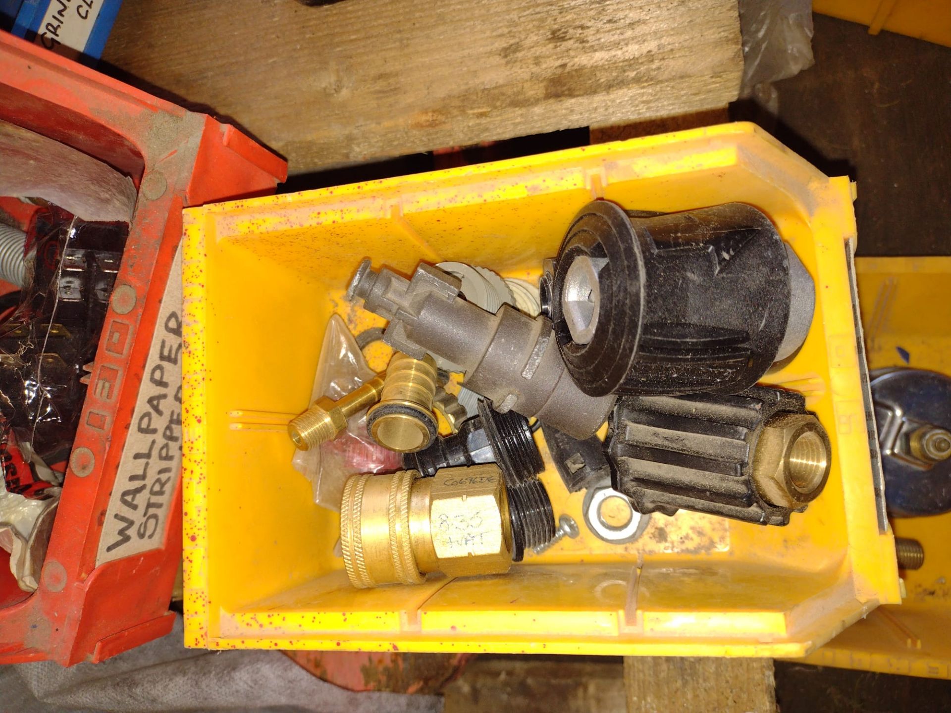 Few bins miscellaneous Inc light starter switches compressor/compression fittings ETC *NO VAT* - Image 7 of 9