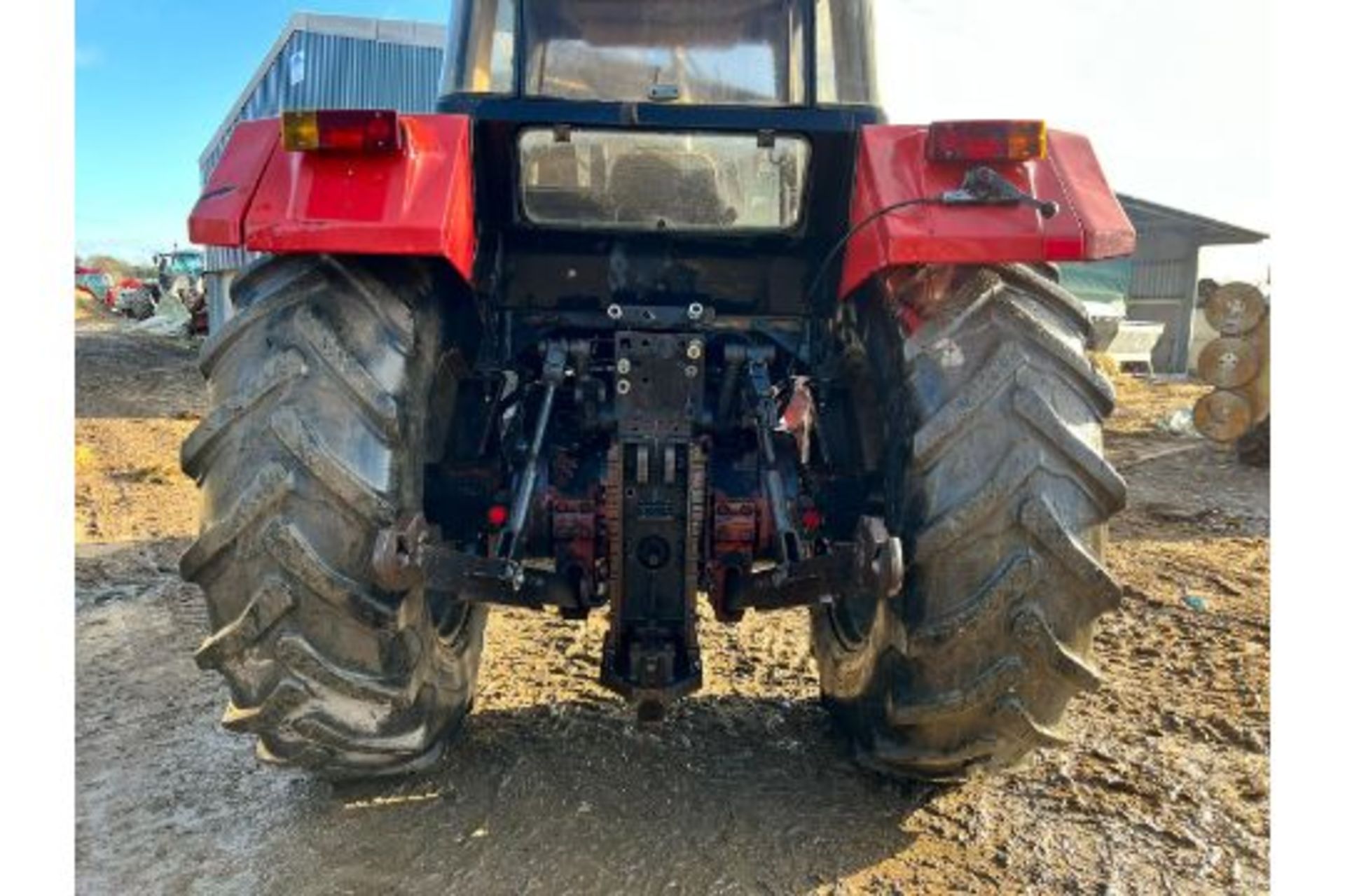 CASE INTERNATIONAL 1225XL 125hp 4WD TRACTOR, RUNS AND DRIVES, REAR HYDRAULIC *PLUS VAT* - Image 4 of 18