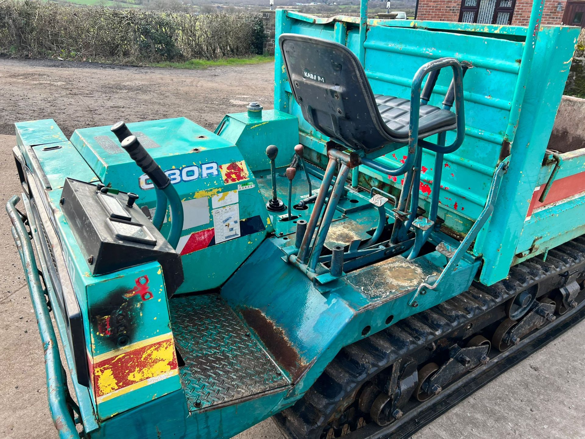 YANMAR C30R 3 TON TRACKED DUMPER, RUNS DRIVES AND TIPS, SHOWING A LOW 1587 HOURS *PLUS VAT* - Image 15 of 20