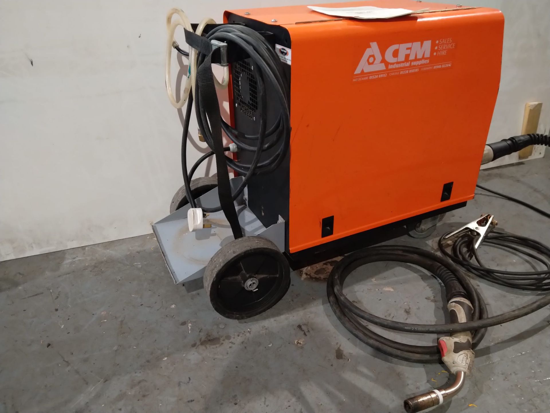 Butters 211 Amp Single Phase 240 Volt Mig Welder with Spot Timer *NO VAT* - Image 3 of 3