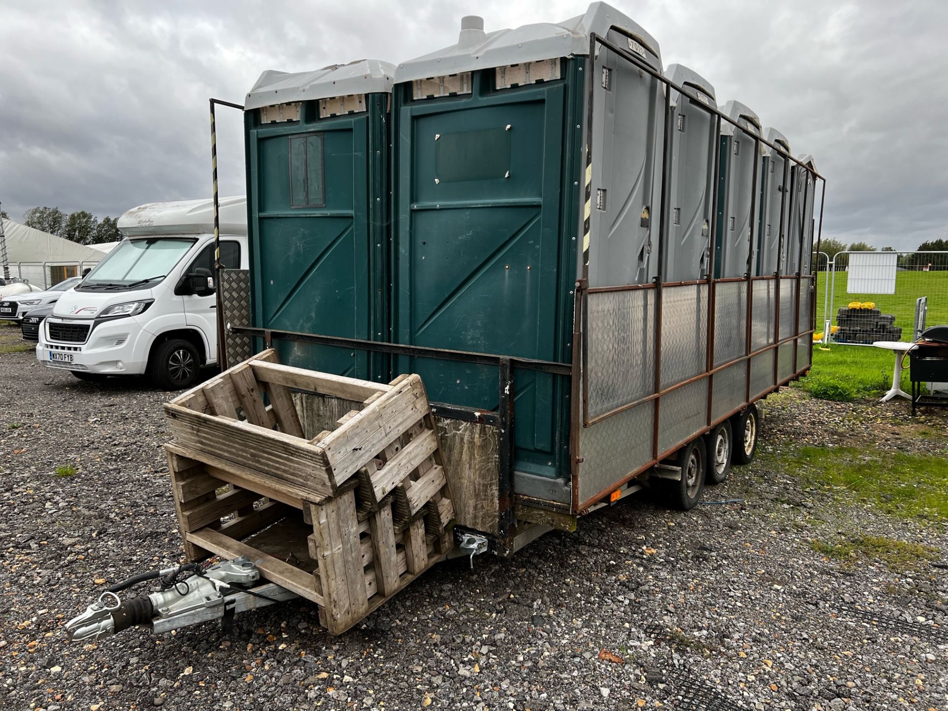 10 Trailered Portaloos with Side Walkways *NO VAT* - Image 3 of 3
