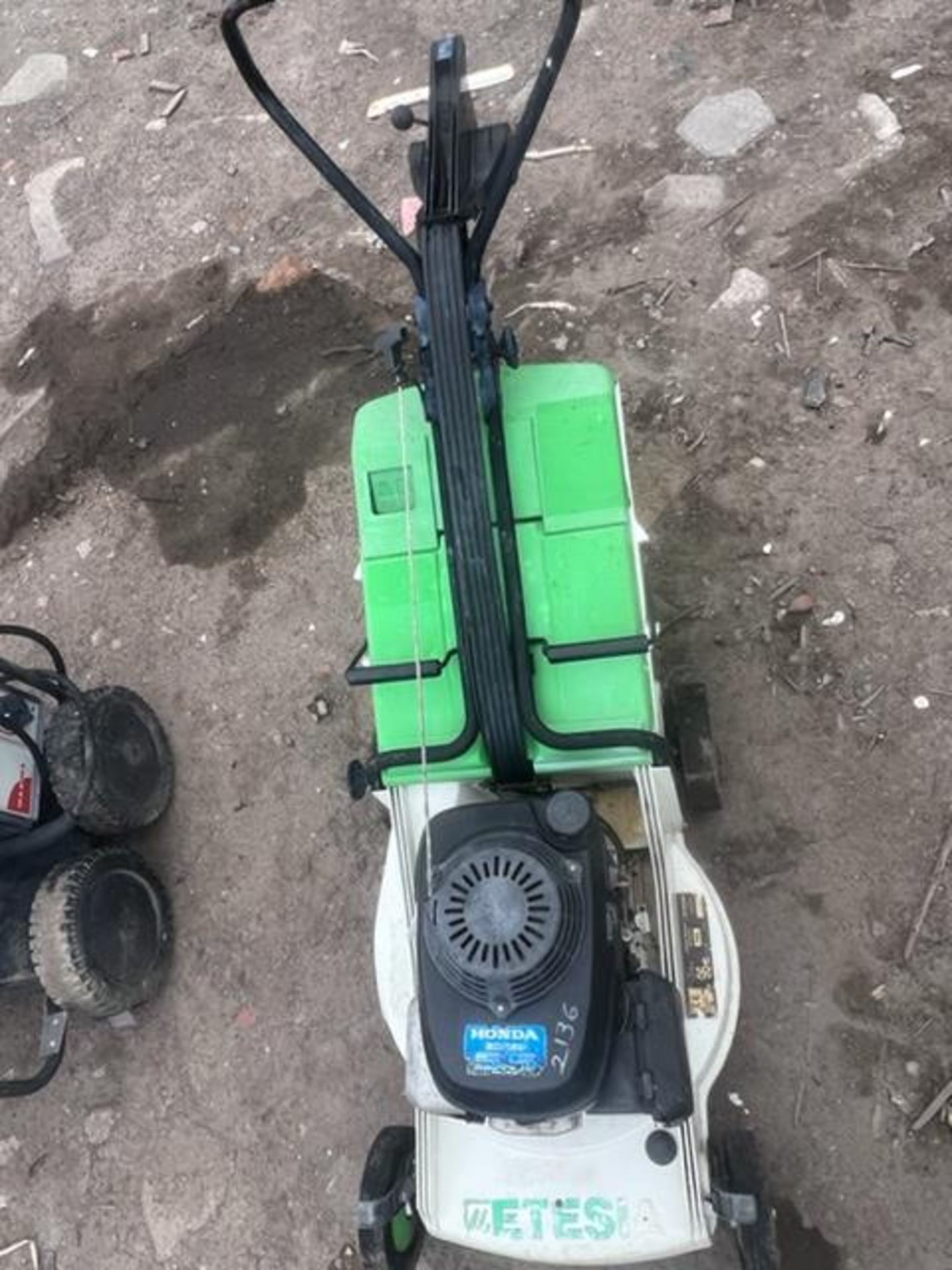 LAWNMOWER ETESIA F-67160 HONDA PETROL ENGINE *PLUS VAT* - Image 7 of 7