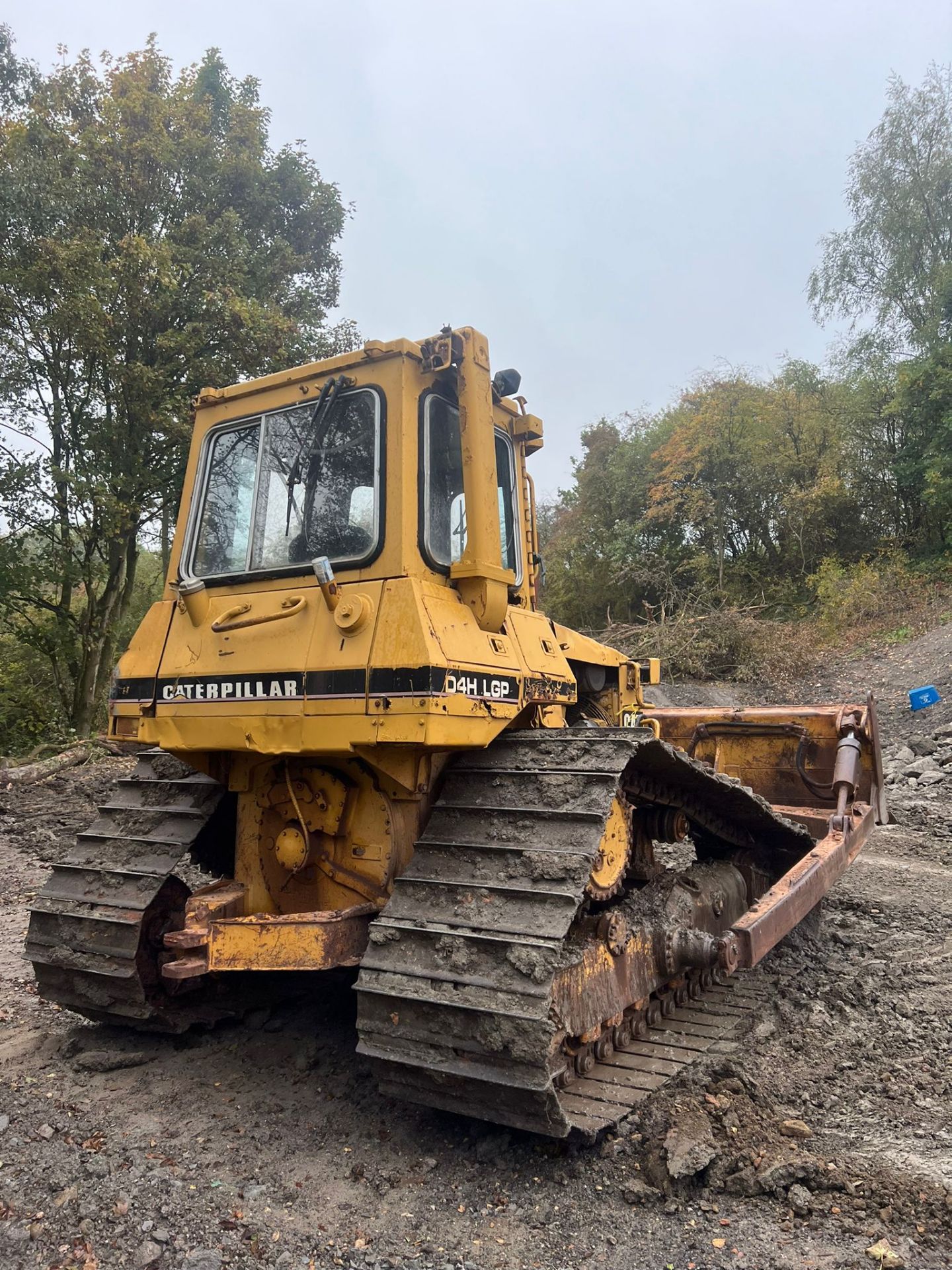 CATERPILLAR D4H LGP TRACKED DOZER - 6 WAY PAT BLADE - 3 SPEED TRAVEL *PLUS VAT* - Image 4 of 7