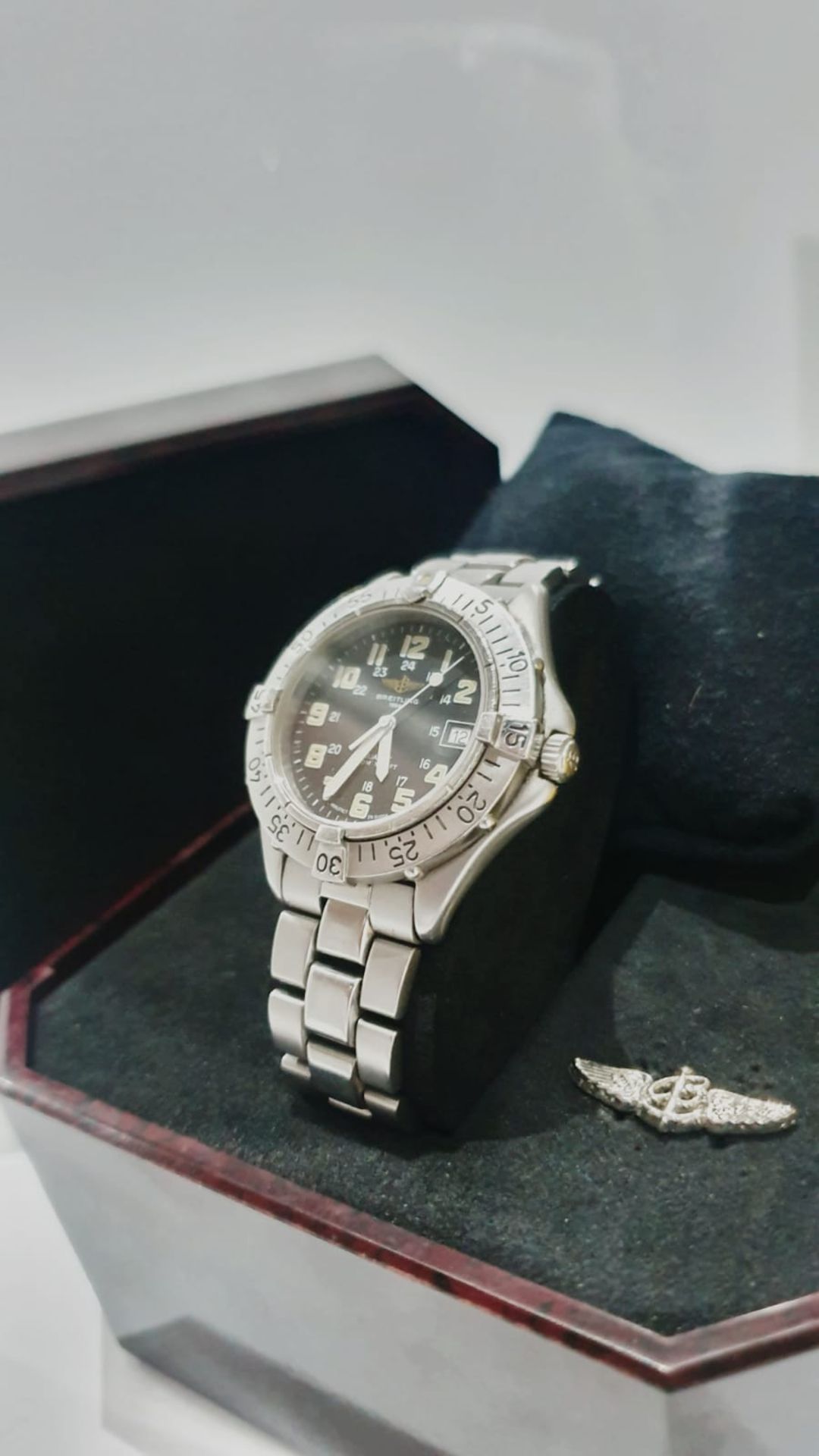 BREITLING COLT MENS SWISS WATCH WITH BOX NO VAT - Image 4 of 11