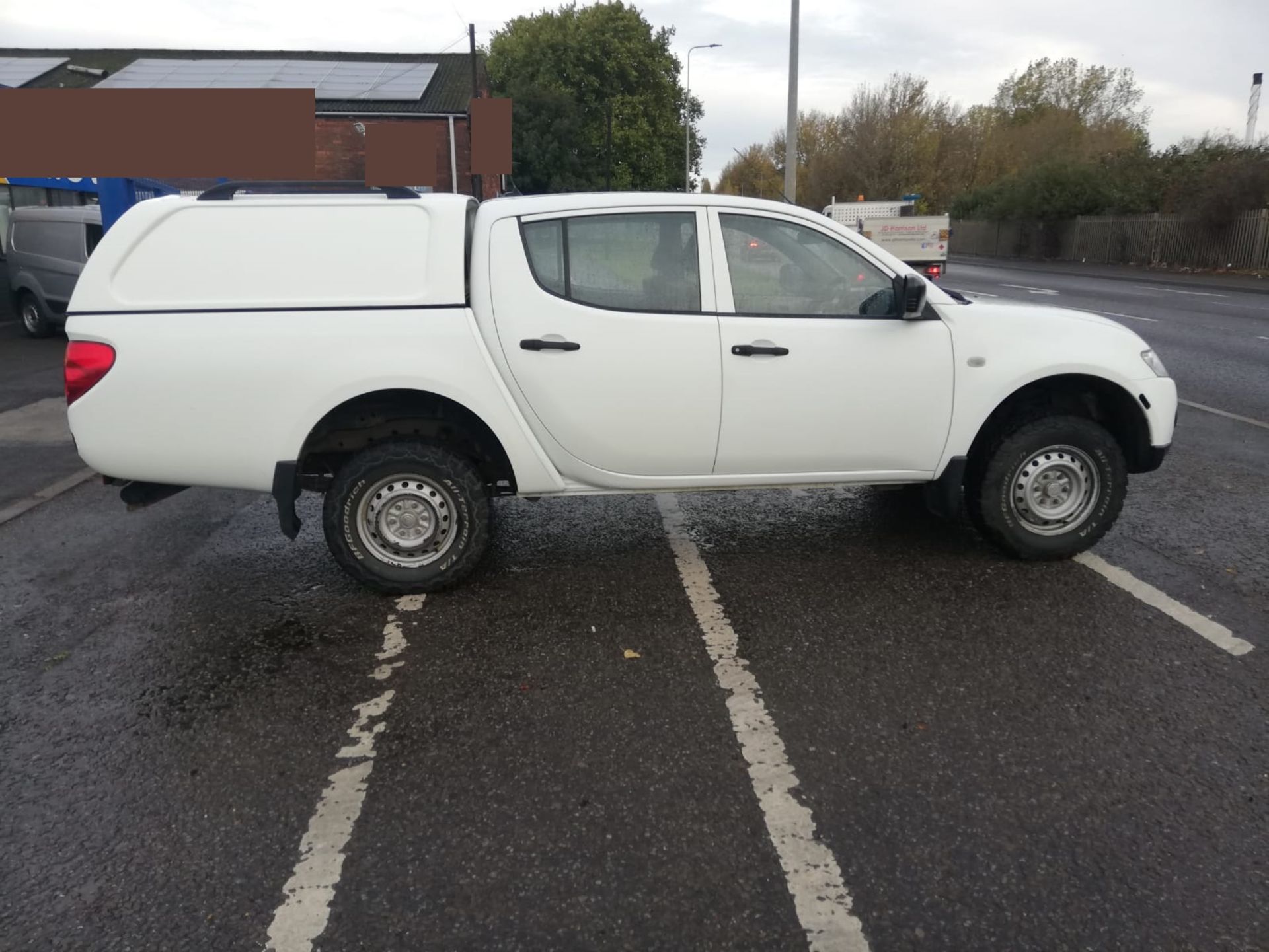 2014 MITSUBISHI L200 4LIFE LB DCB DI-D 4X4 WHITE PICKUP - FORMER POLICE VEHICLE *PLUS VAT* - Image 6 of 11