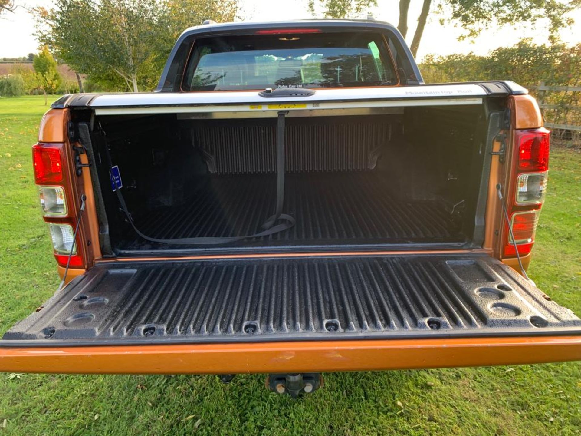 2018 FORD RANGER WILDTRAK 4X4 TDCI AUTO ORANGE PICK UP - TOWBAR *PLUS VAT* - Image 13 of 19