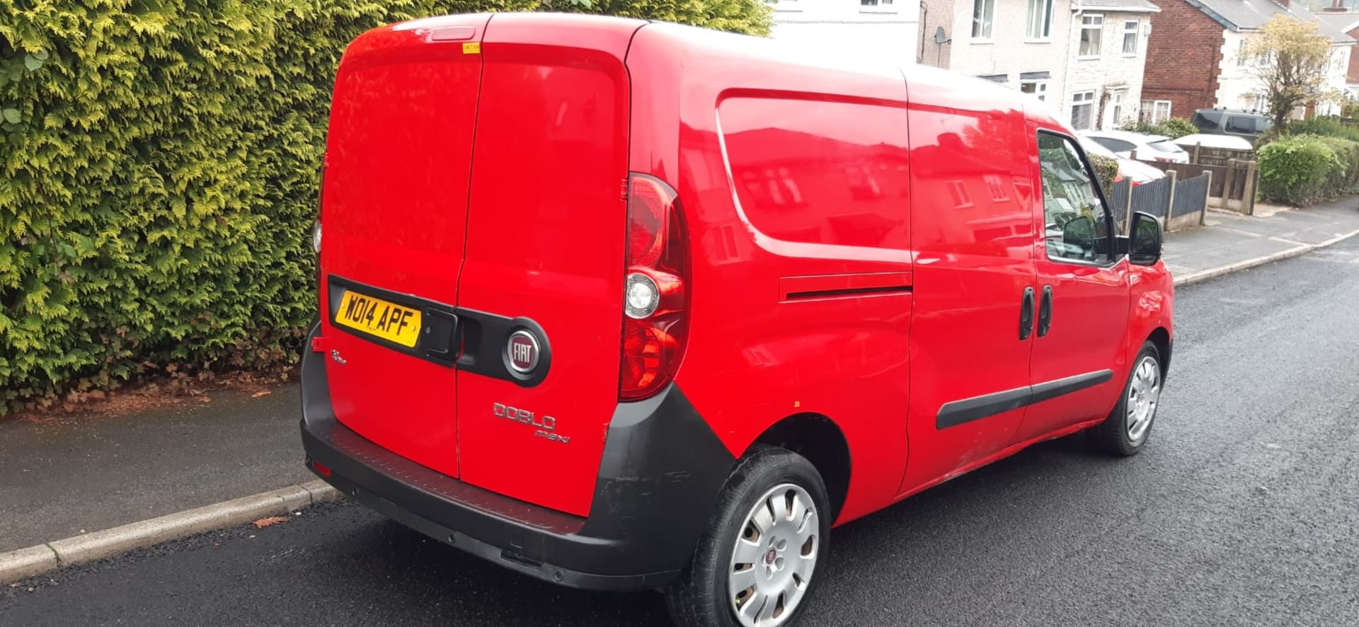 2014/14 REG FIAT DOBLO 16V MULTIJET 1.25 DIESEL MANUAL RED VAN, SHOWING 0 FORMER KEEPERS *NO VAT* - Image 5 of 11