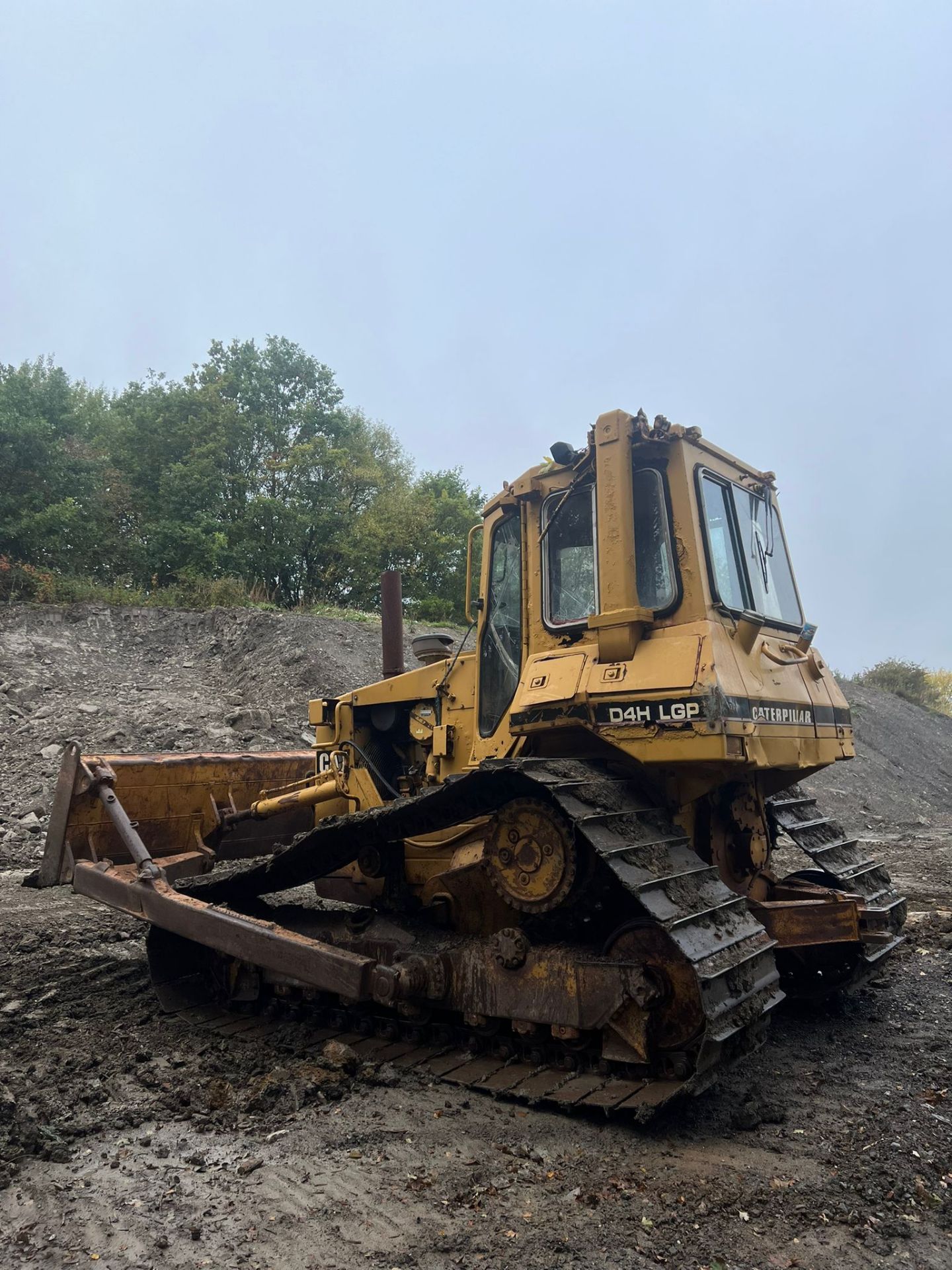 CATERPILLAR D4H LGP TRACKED DOZER - 6 WAY PAT BLADE - 3 SPEED TRAVEL *PLUS VAT* - Image 6 of 7