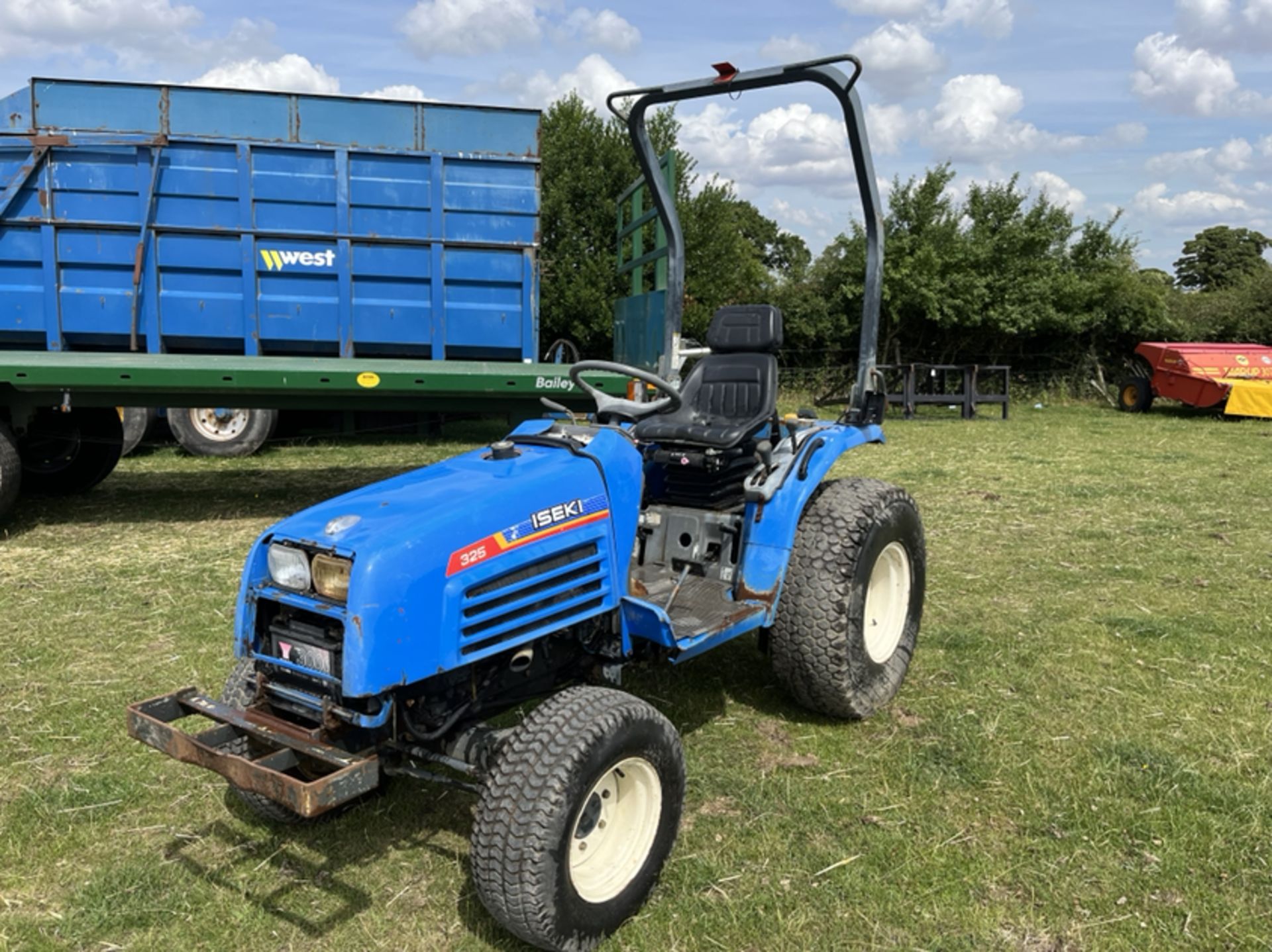 Iseki 325 Diesel Compact Tractor, Full Linkage and Drawbar *PLUS VAT*