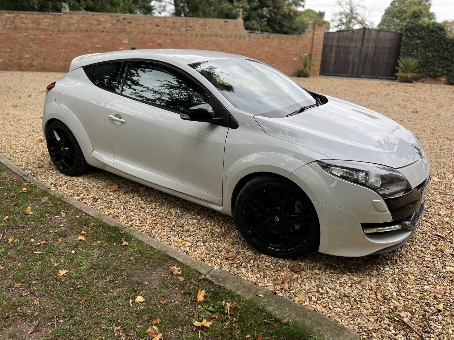 2013 Renault Megane RS265 111,139 miles - checked with VOSA history Piano Black & carbon fibre look