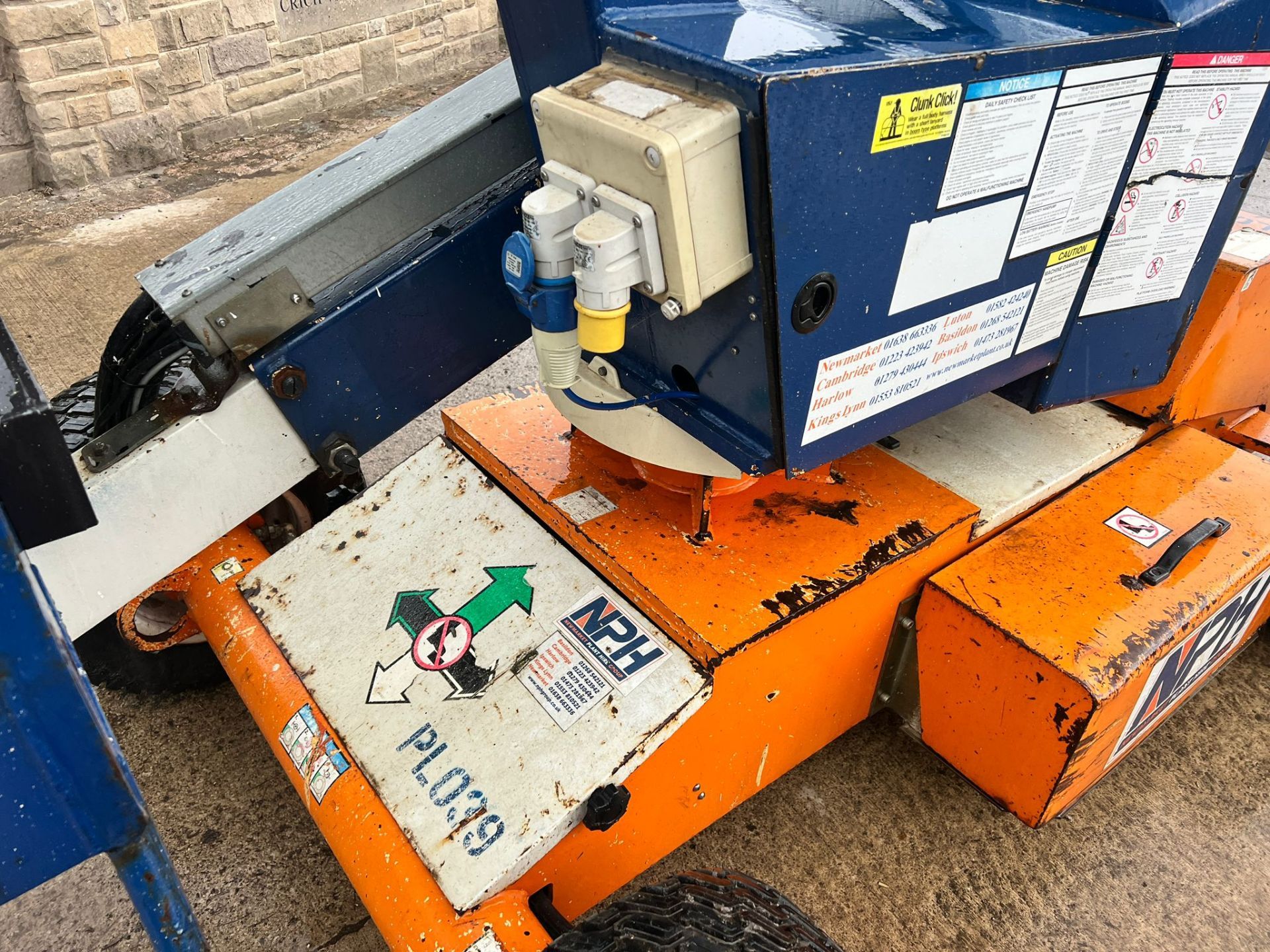 2008 Niftylift HR12 NDE Heightrider 12 Bi-Fuel Wheeled Boom Lift *PLUS VAT* - Image 14 of 22