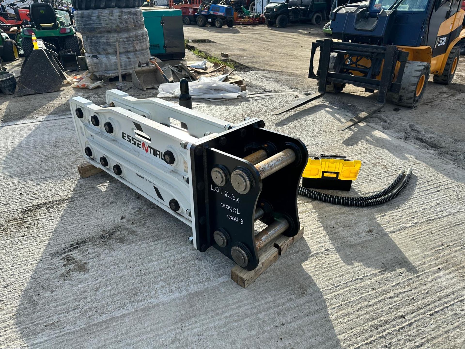 New And Unused Hardlife Essential EB150 Hydraulic Rock Breaker, 65/80mm Pin Headstock *PLUS VAT*