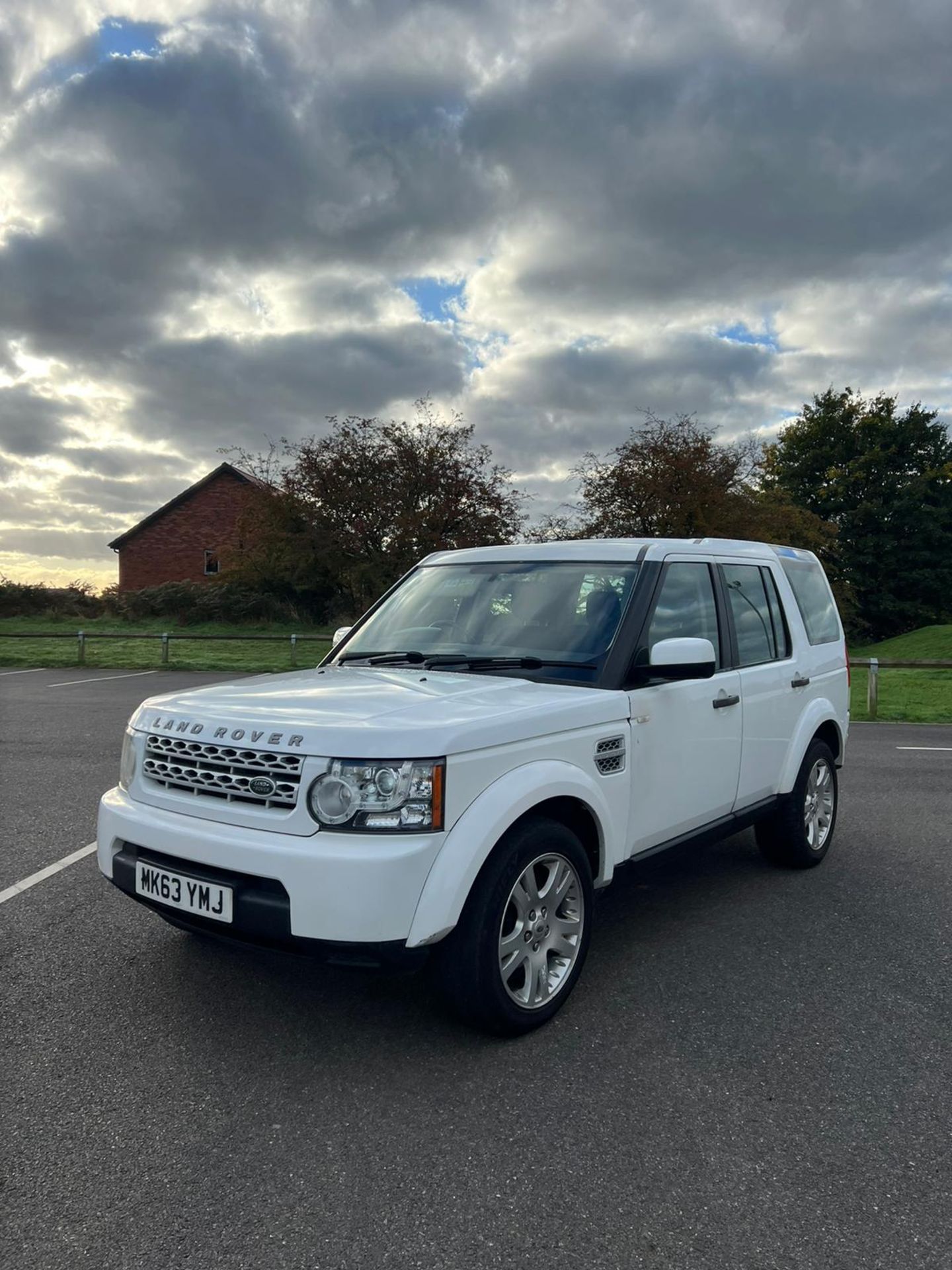 2014 LAND ROVER DISCOVERY 4 3.0 SDV6 255 BHP GS AUTO PLUS VAT