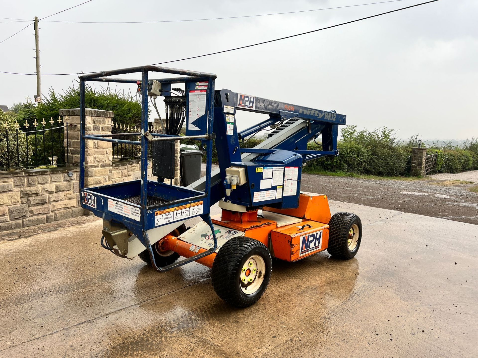 2008 Niftylift HR12 NDE Heightrider 12 Bi-Fuel Wheeled Boom Lift *PLUS VAT* - Image 4 of 22