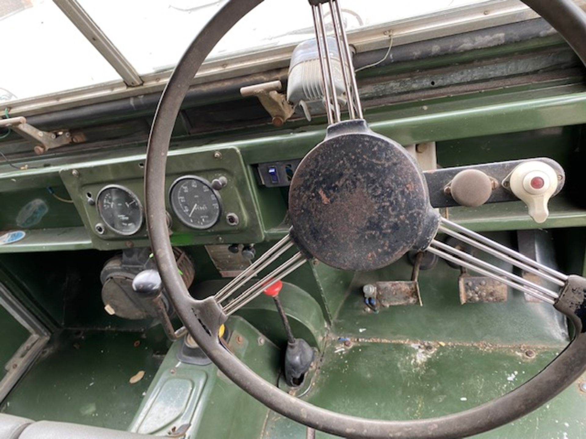 1957 LAND ROVER RANGE ROVER SERIES ONE GREEN ESTATE - MOT EXEMPT *NO VAT* - Image 7 of 10