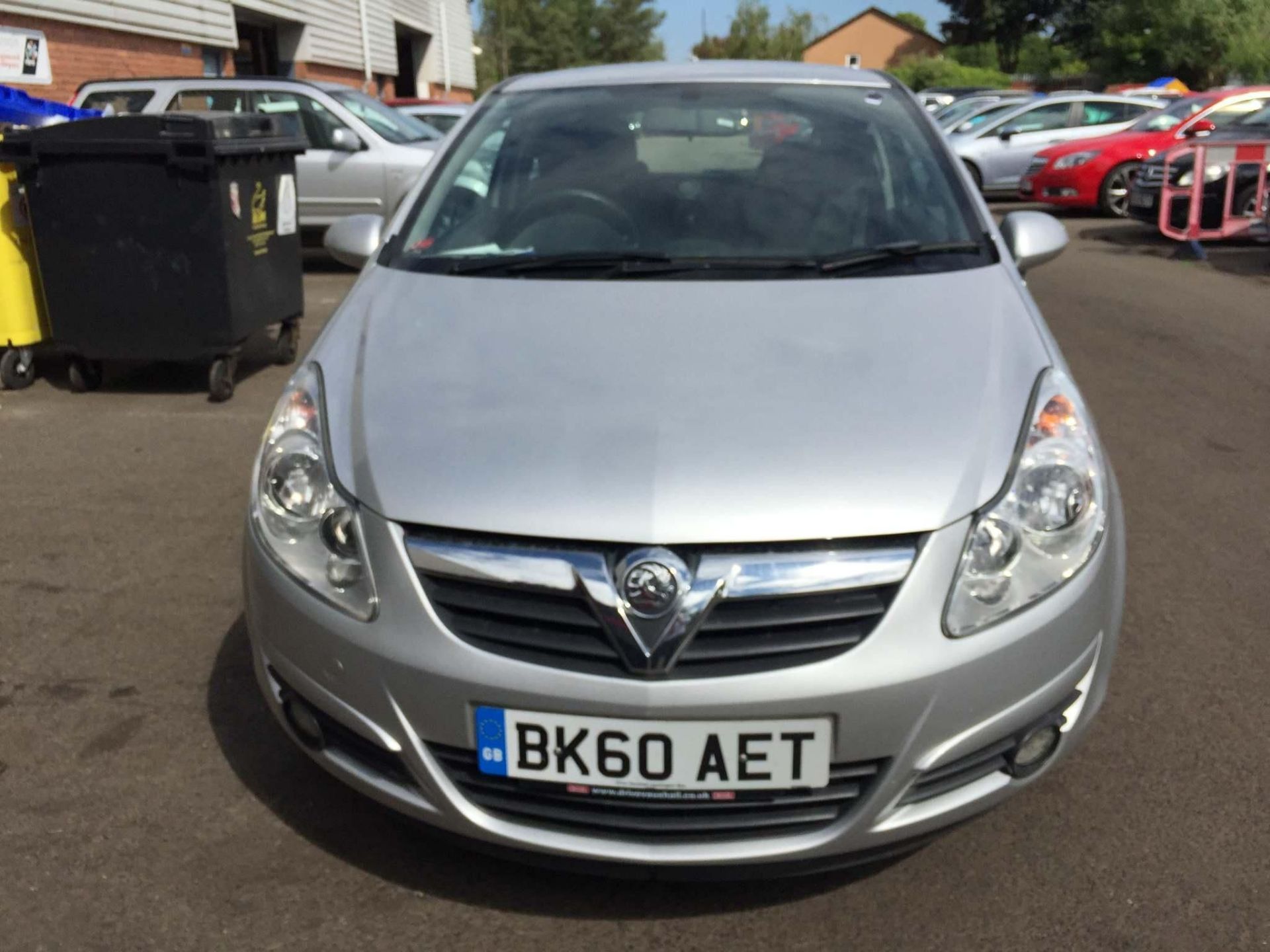 2010/60 REG VAUXHALL CORSA ENERGY 1.2 PETROL MANUAL HATCHBACK, SHOWING 1 FORMER KEEPER *NO VAT* - Image 2 of 10