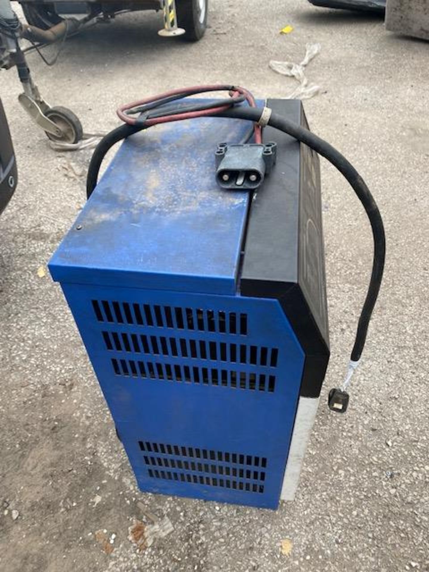 FORKLIFT CHARGER *PLUS VAT* - Image 3 of 9