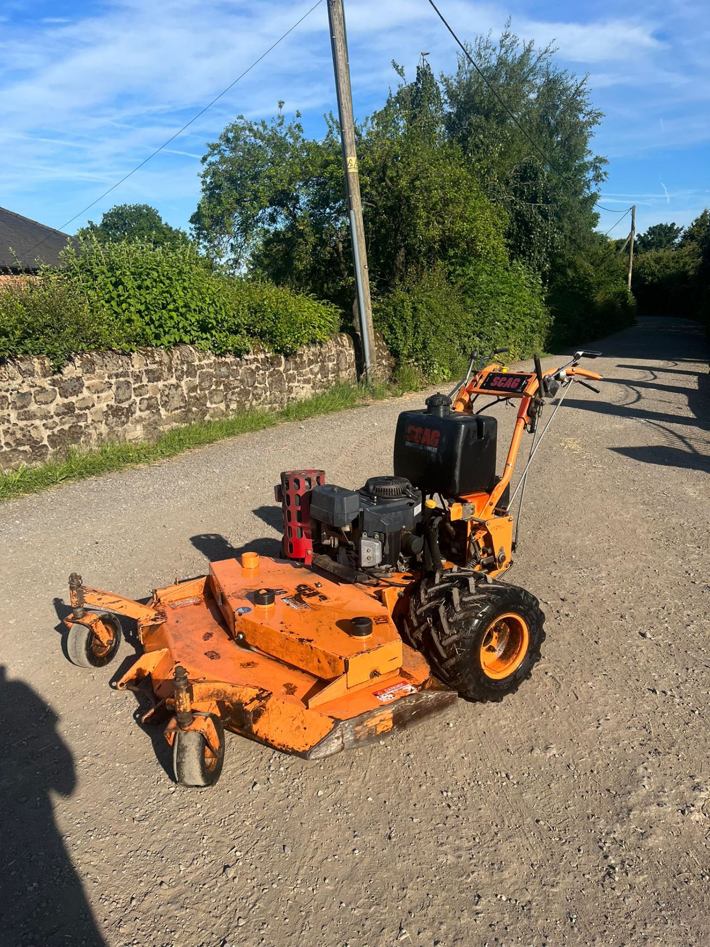 SCAG 48 INCH ZERO TURN PEDESTRIAN MOWER PROFESSIONAL GROUNDS MOWER *PLUS VAT* - Image 3 of 4