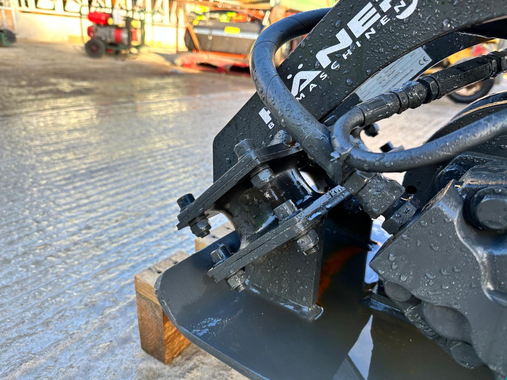 New And Unused Haner HPC300 Compaction Plate, 35mm Pins, Suitable For 2-4 Ton Excavator *PLUS VAT* - Image 11 of 17