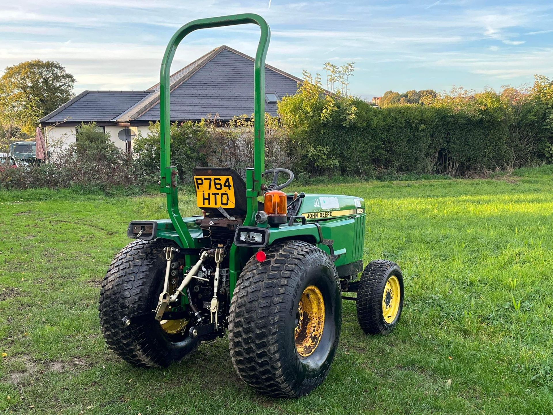 JOHN DEERE 955 COMPACT TRACTOR *PLUS VAT* - Image 6 of 7