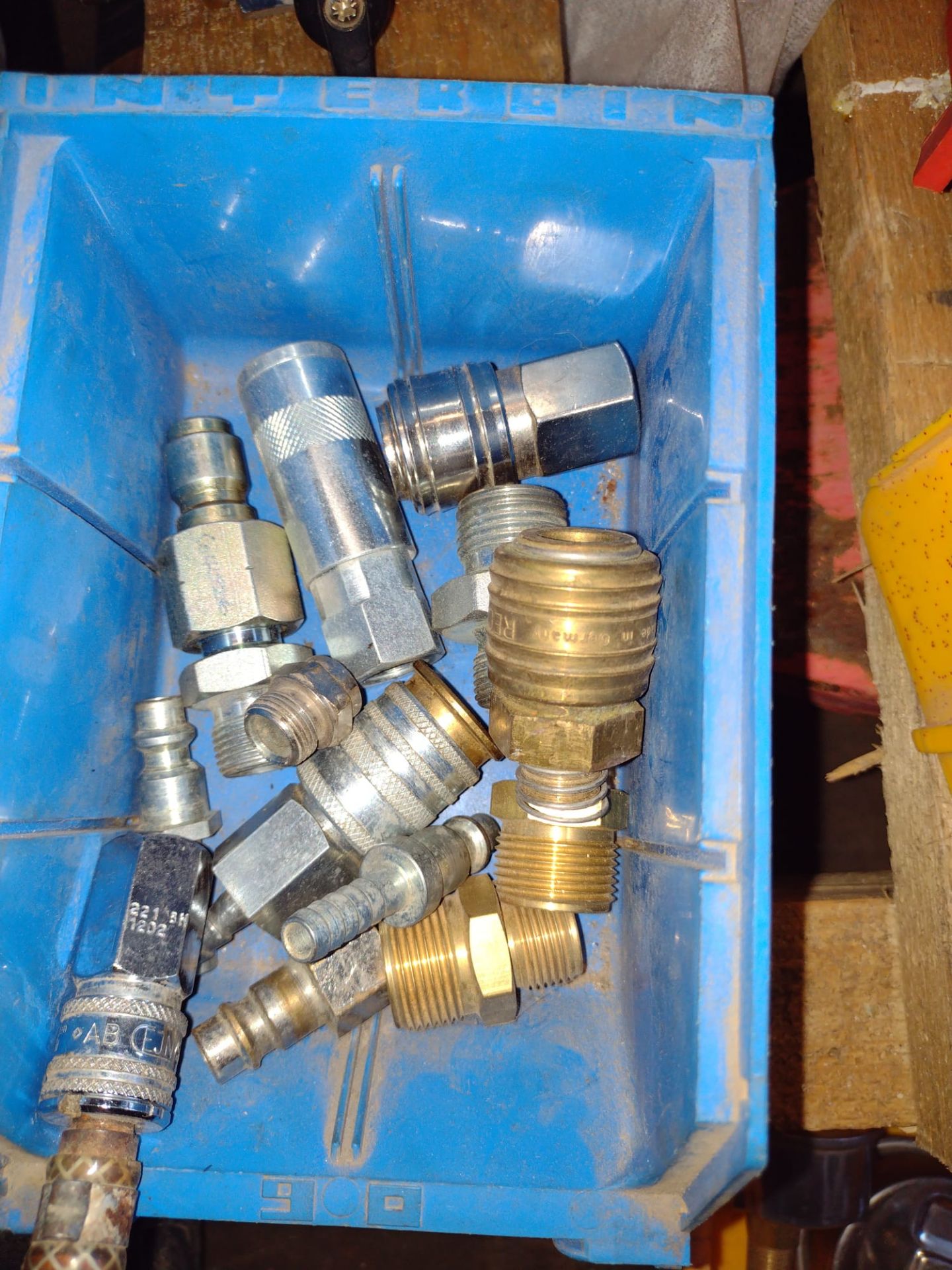 Few bins miscellaneous Inc light starter switches compressor/compression fittings ETC *NO VAT* - Image 9 of 9
