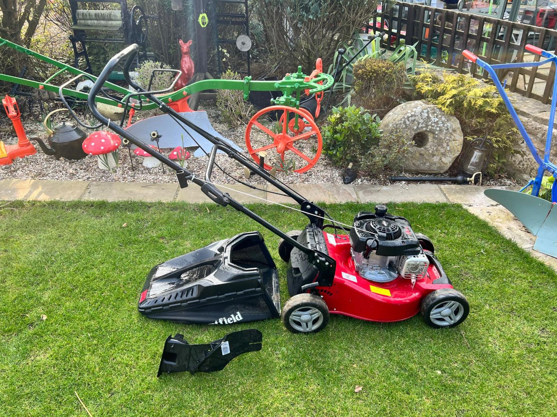 2021 Mountfield SP185 Self Propelled Lawn Mower With Rear Collector, C/W Mulch Plug *NO VAT* - Image 6 of 7