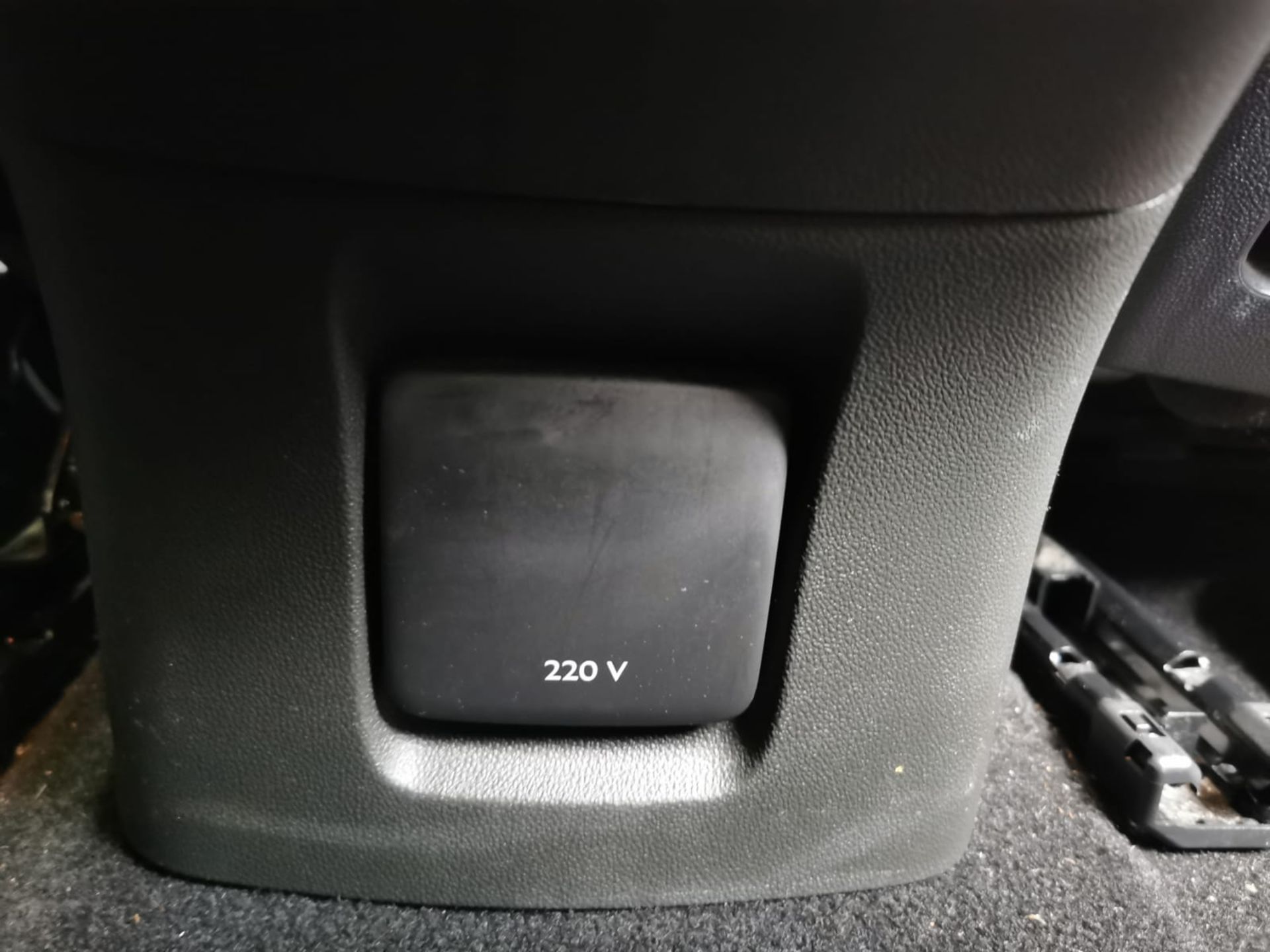 2018/68 VAUXHALL GRANDLAND X SPORT NAV T D SS GREY HATCHBACK, JUST HAD SERVICE, FSH *NO VAT* - Image 16 of 45