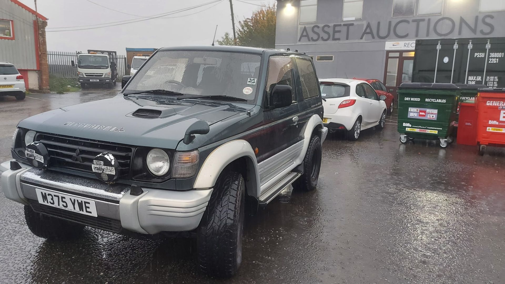 1995 MITSUBISHI PAJERO GREEN 4X4 *NO VAT* - Image 2 of 9