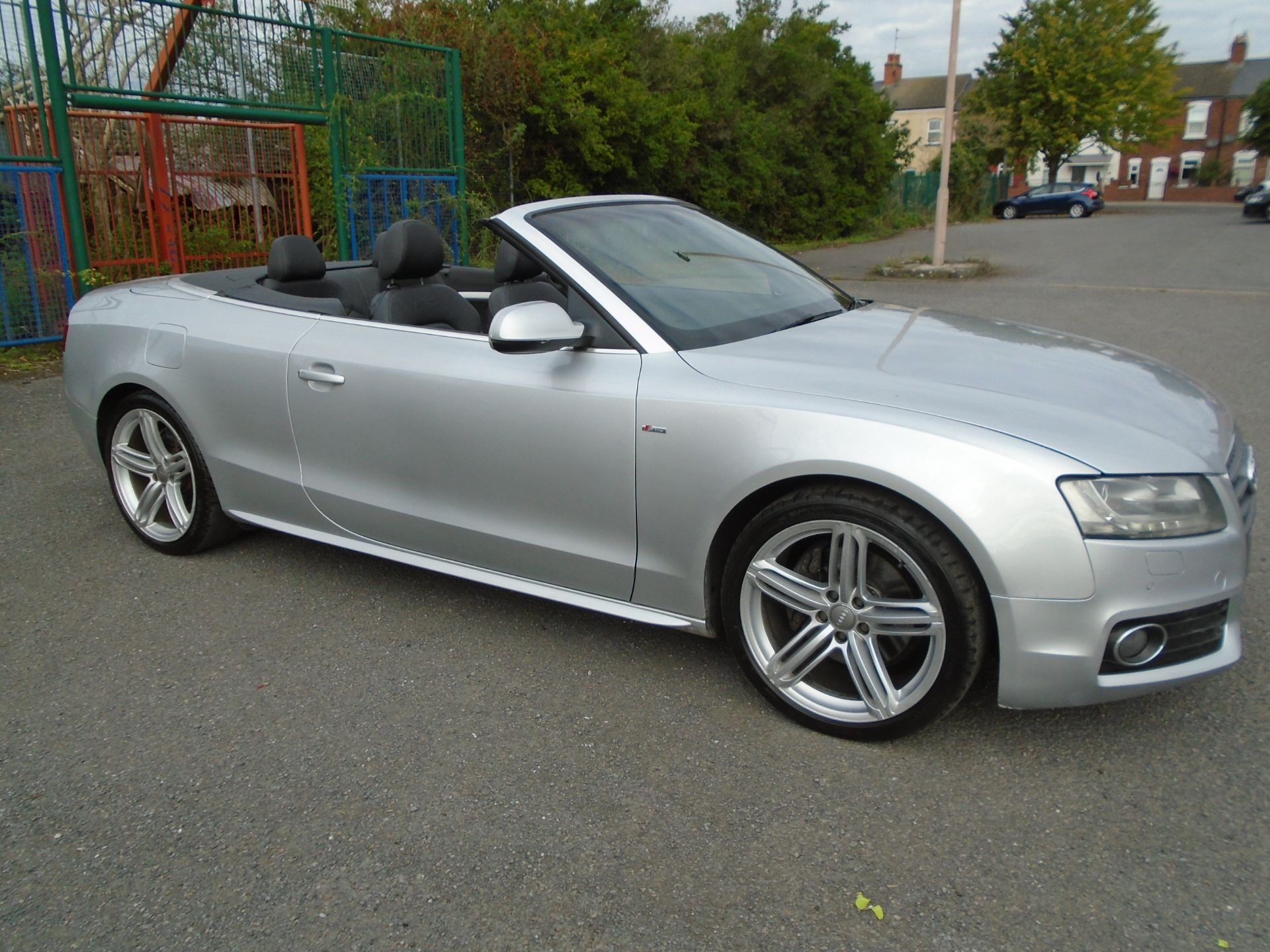 2011 AUDI A5 S LINE TFSI CVT SILVER CONVERTIBLE , STEERING WHEEL WITH LUDING PADDLE *NO VAT* - Image 3 of 11