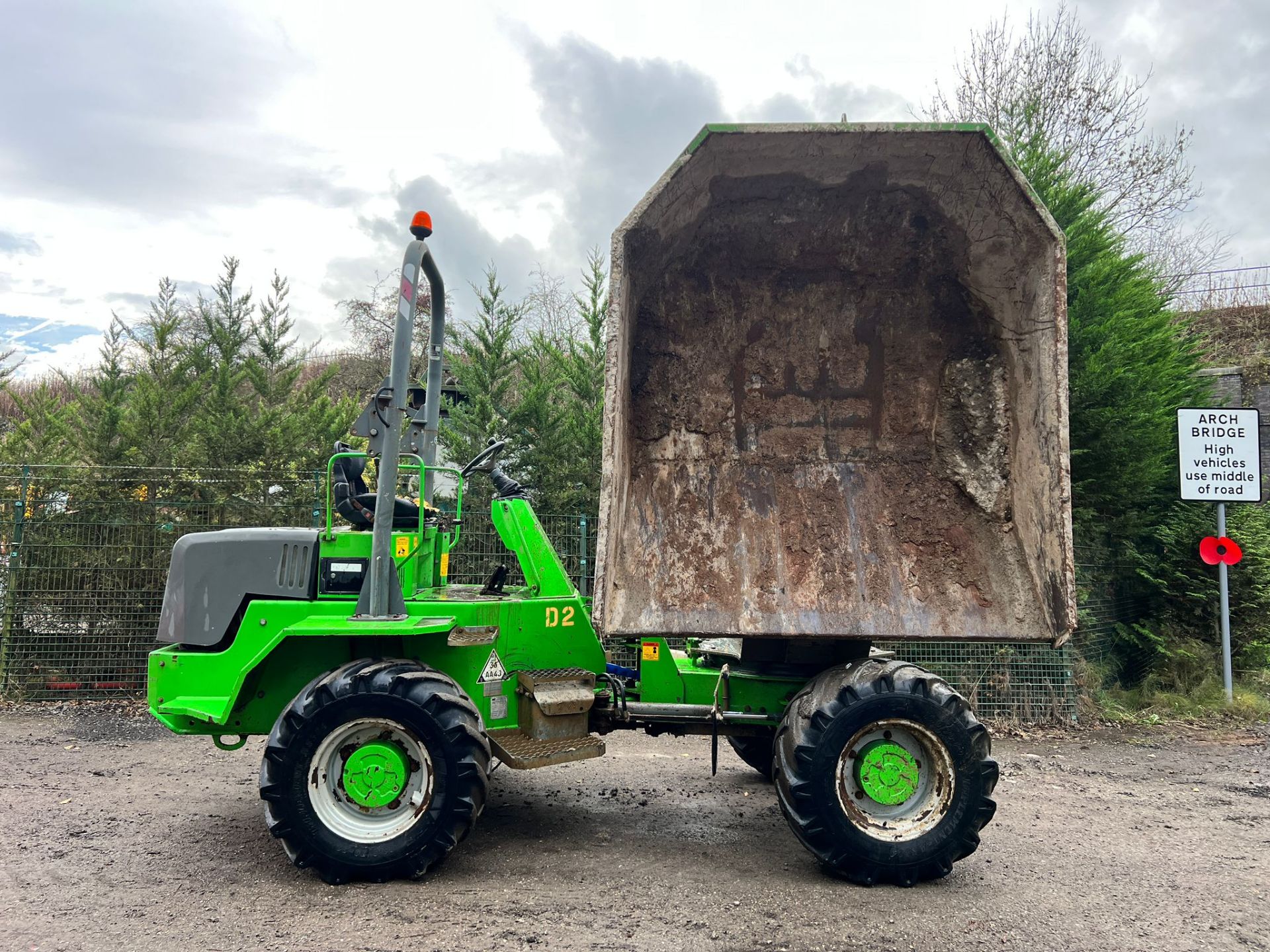 2009 NC SW6 6 Ton 4WD Swivel Skip Dumper *PLUS VAT*