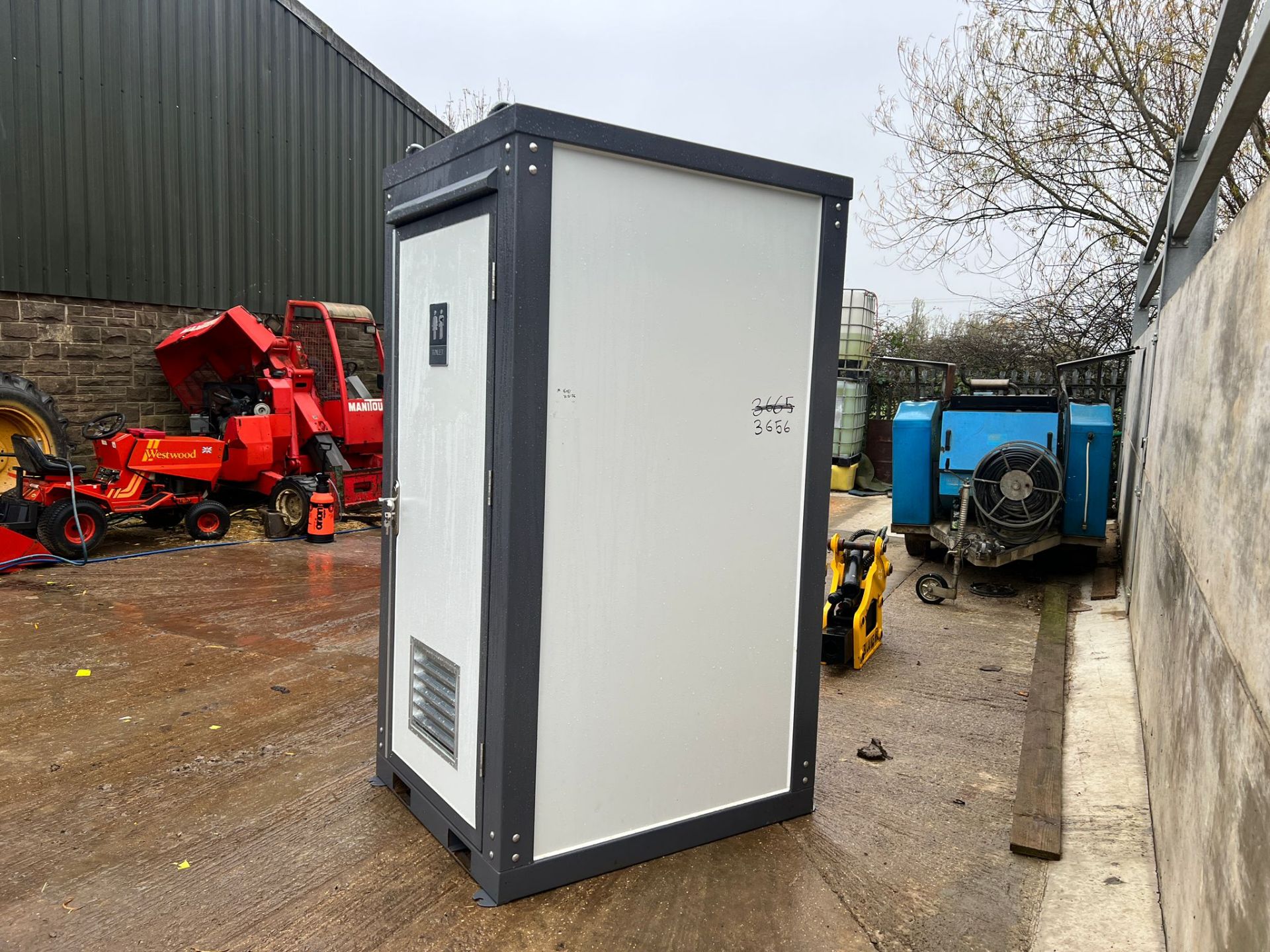 New And Unused Bastone Contained Portable Unisex Toilet *PLUS VAT* - Image 4 of 17